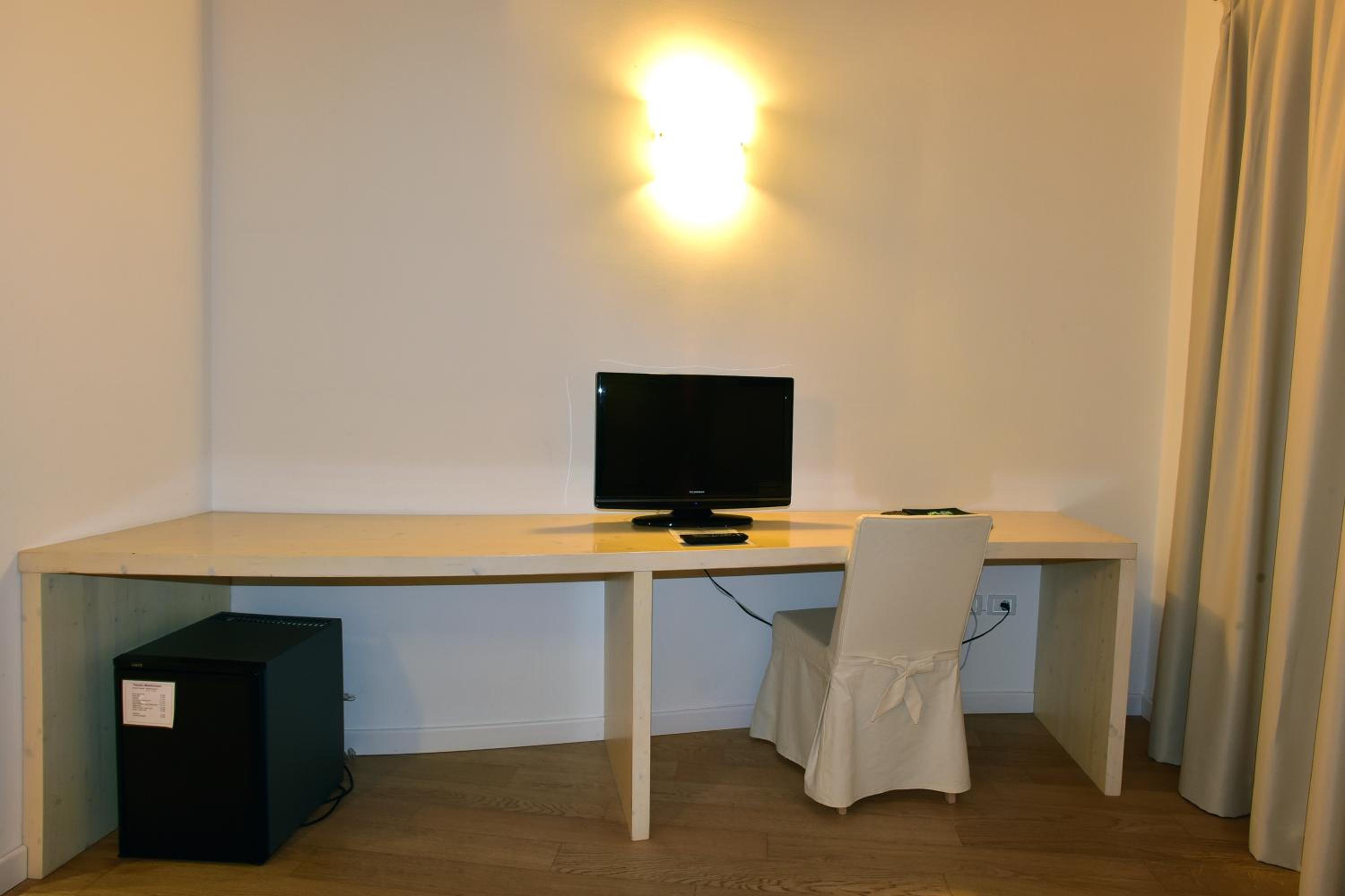 Large Single Room photo 2