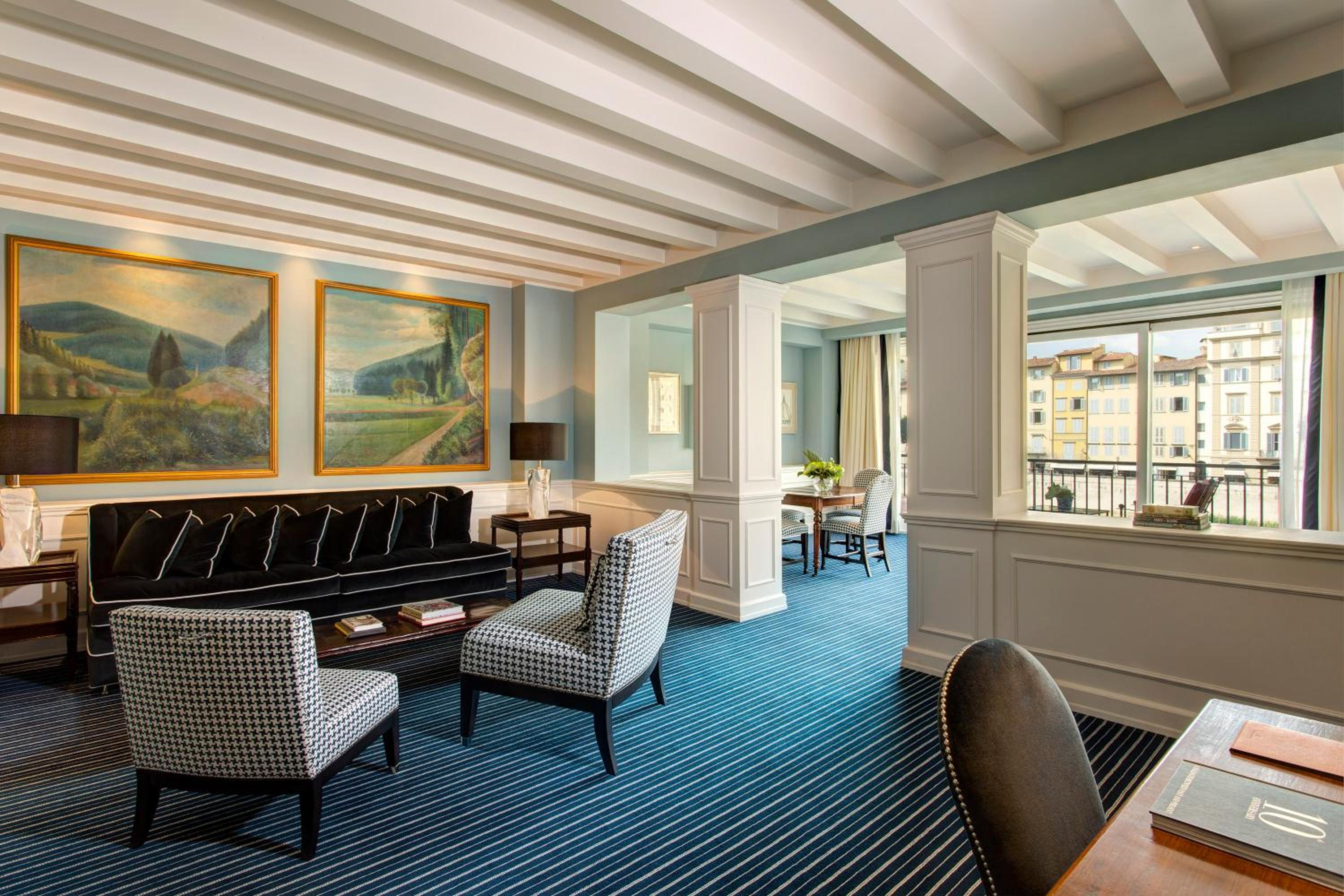 Suite with River View - Photo 13