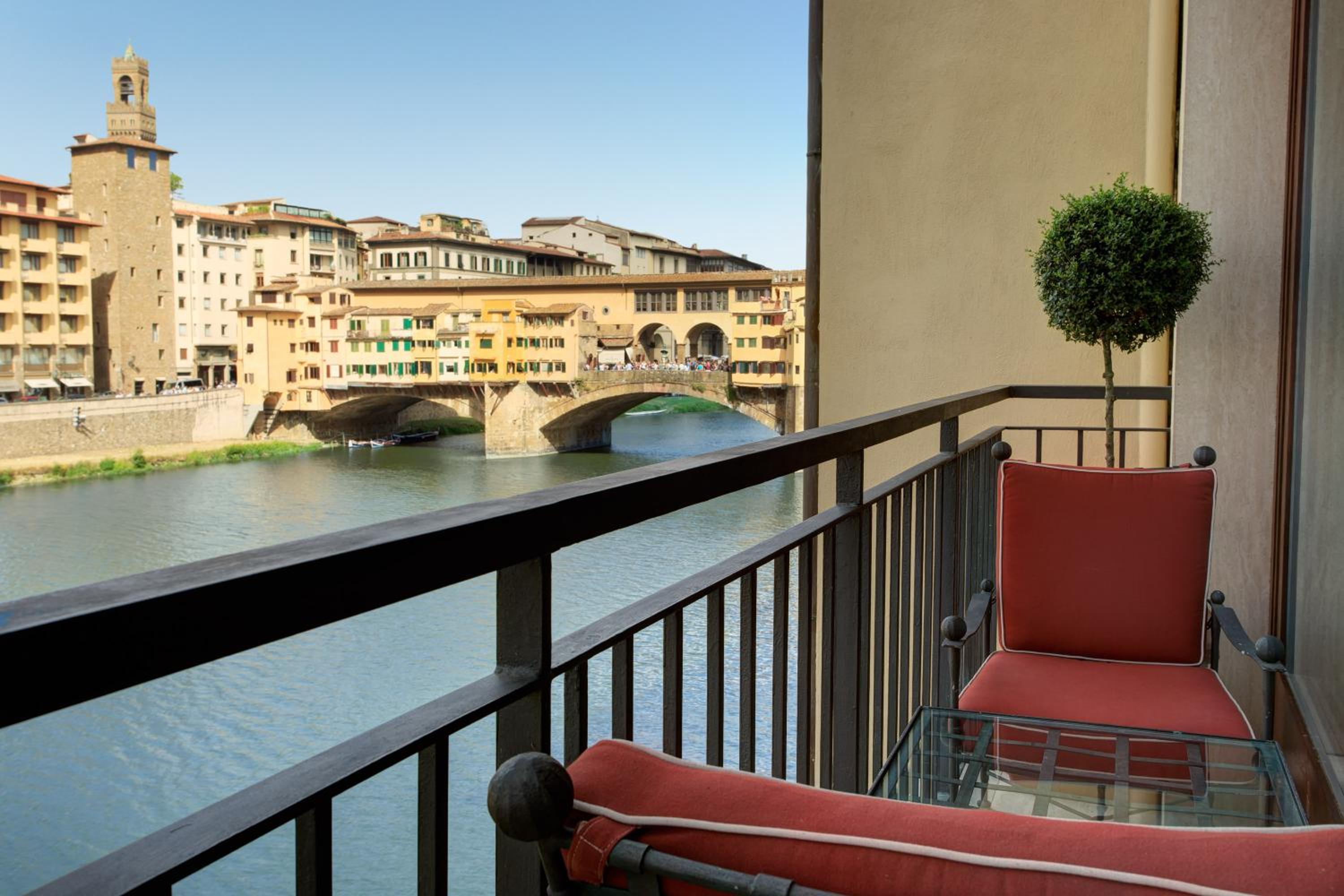 Suite with River View - Photo 3