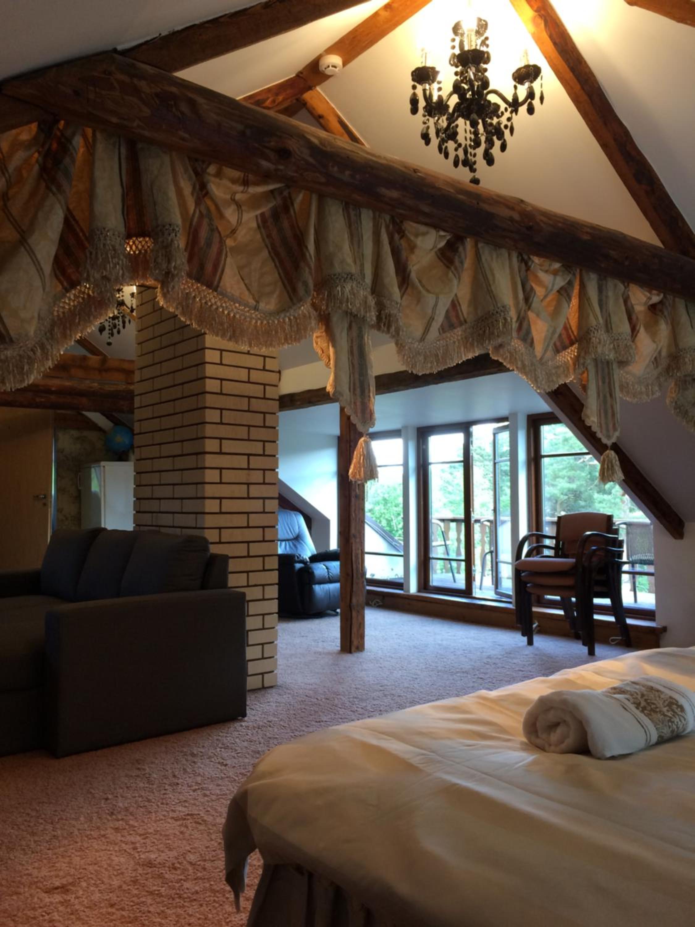 Suite with Balcony - Photo 16