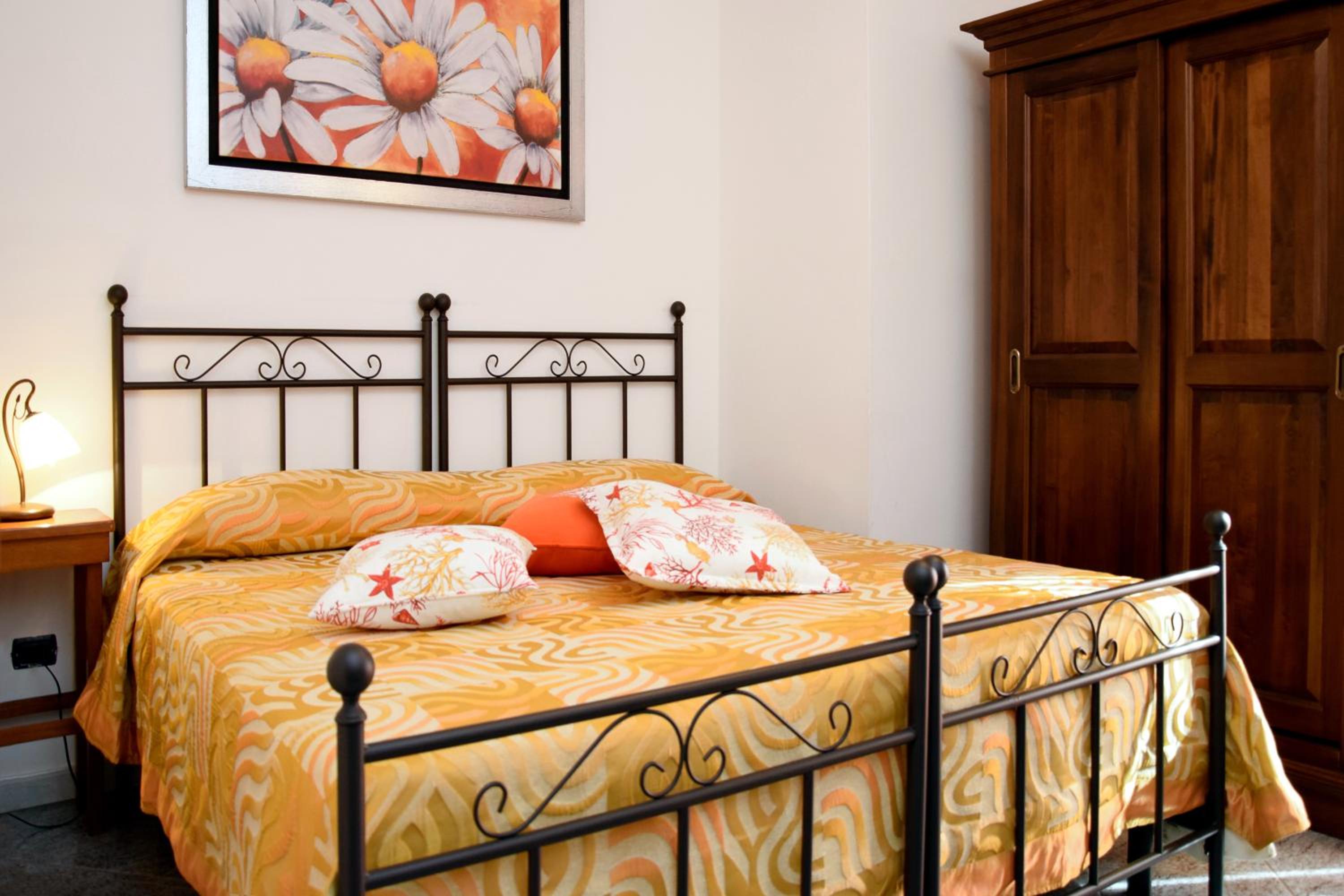 Superior Triple Room photo 3