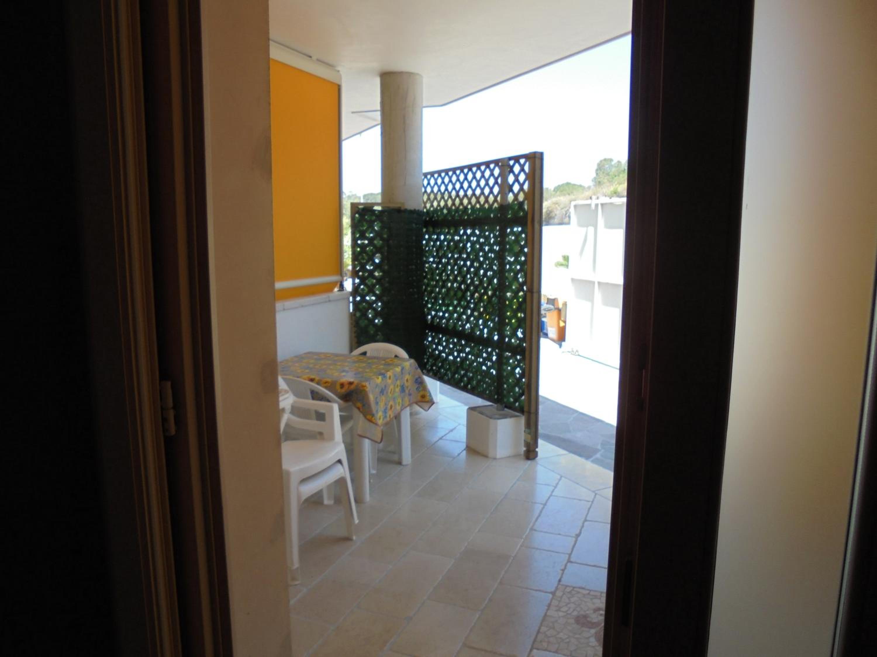 One-Bedroom House - Photo 4