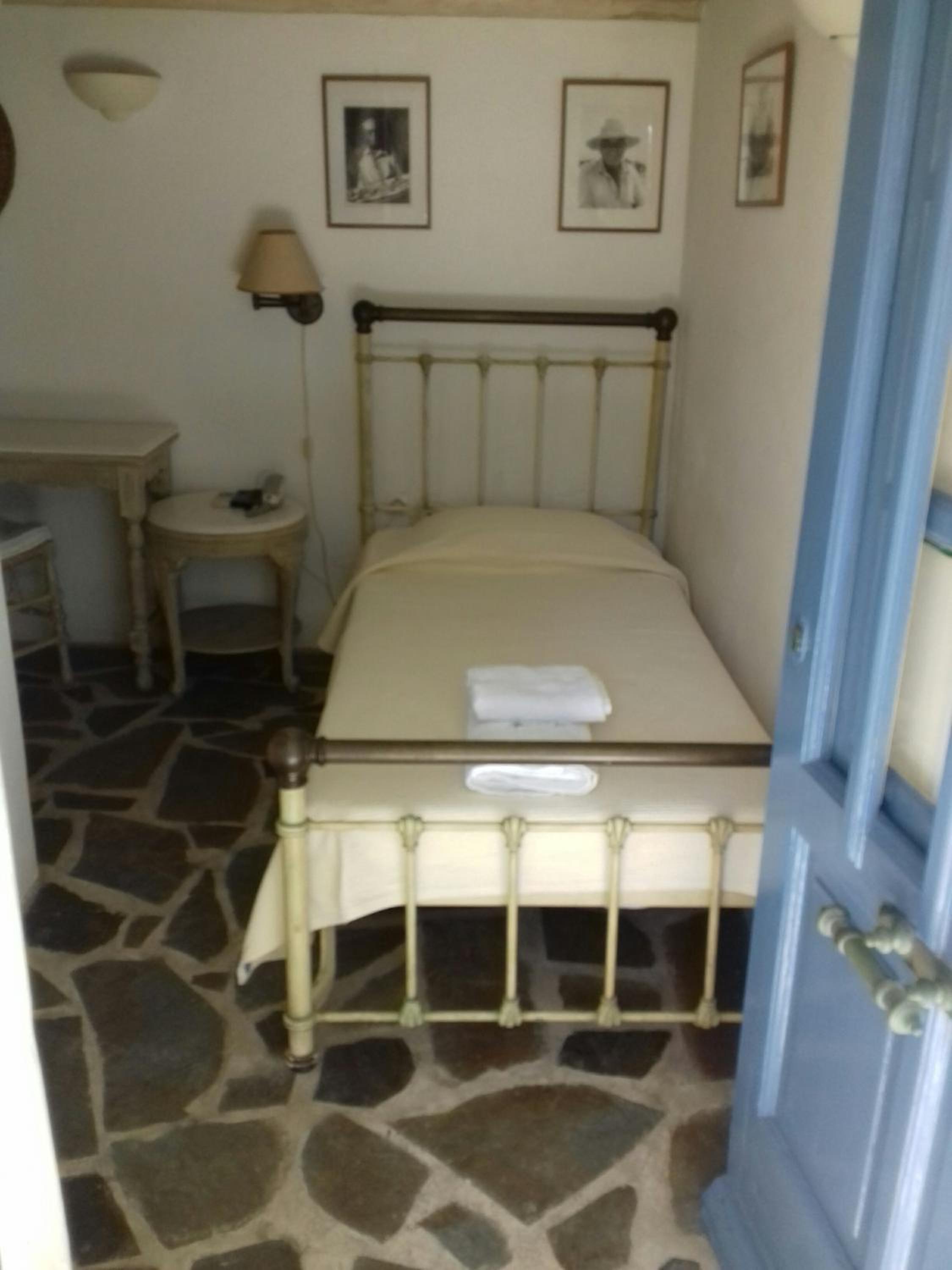 Budget Single Room with Garden View