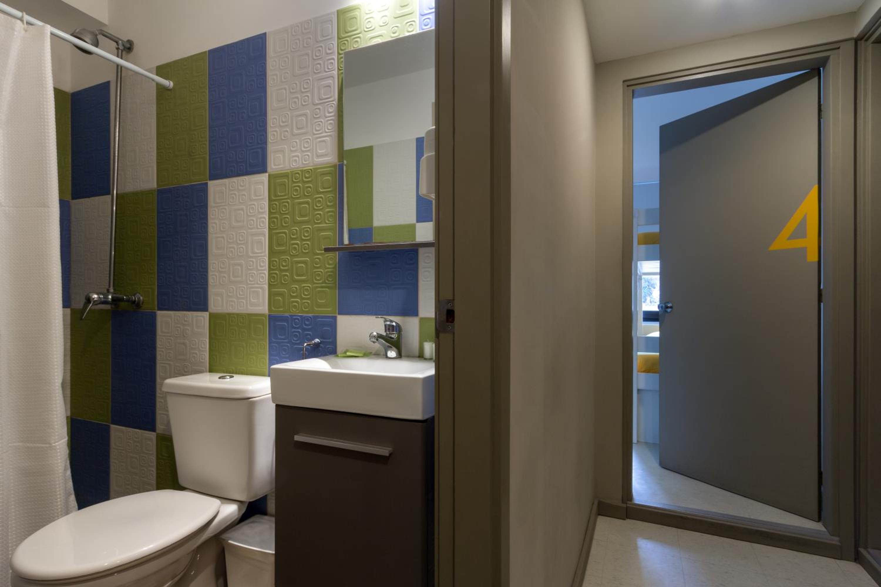 Family Room with External Private Bathroom photo 1