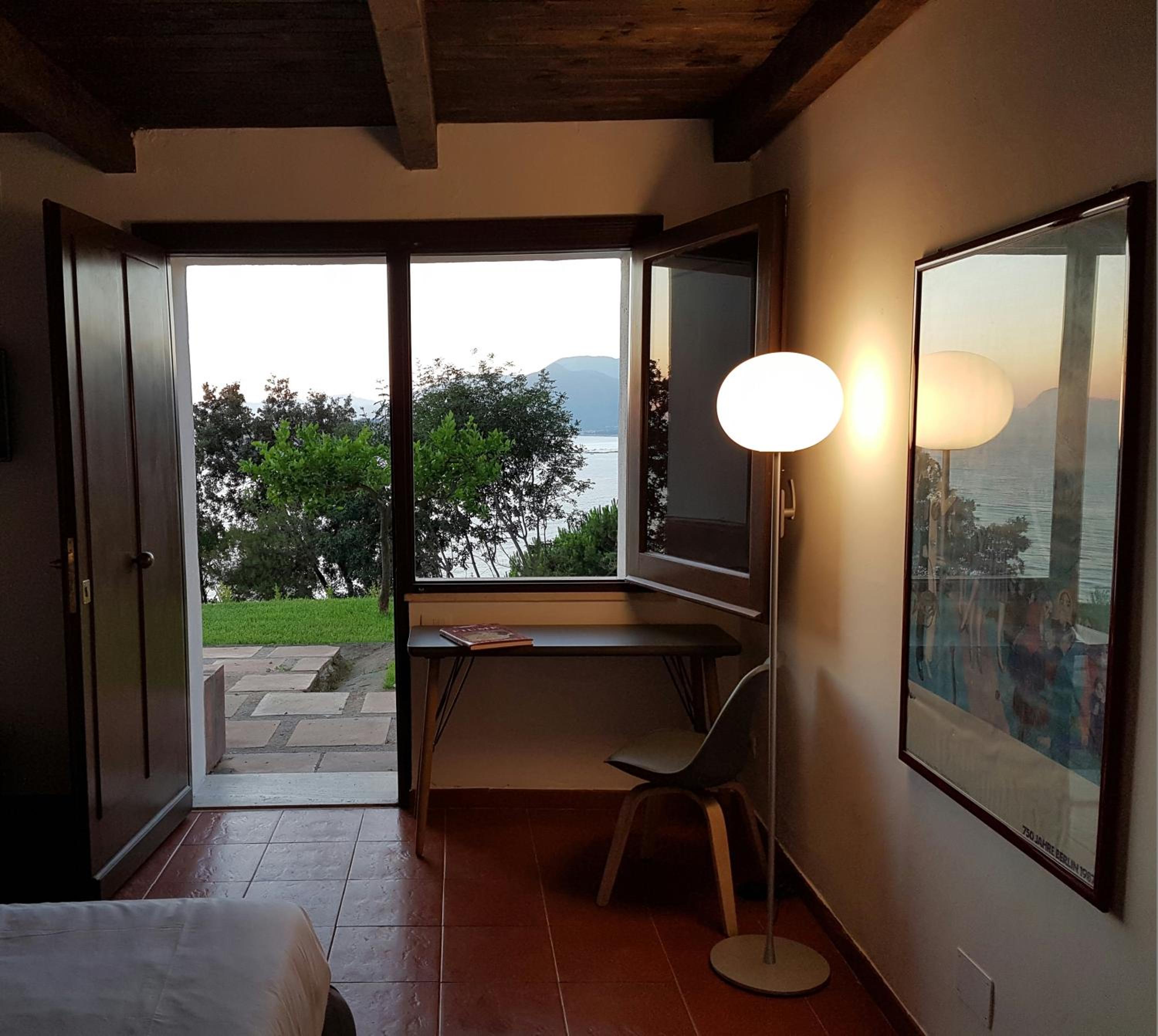 Deluxe Double Room with Sea View photo 3