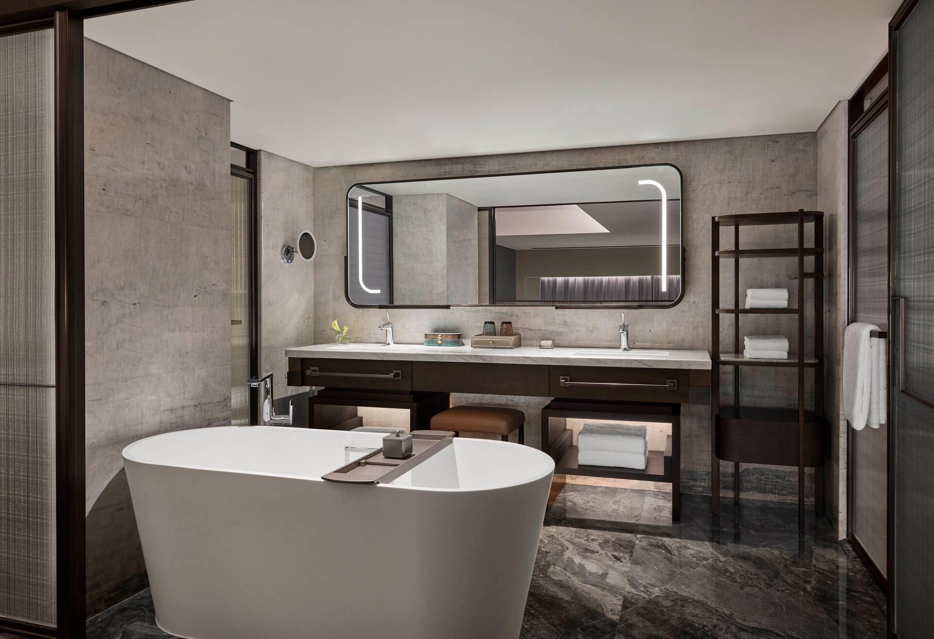 King One Bedroom Loft Suite thumbnail 5