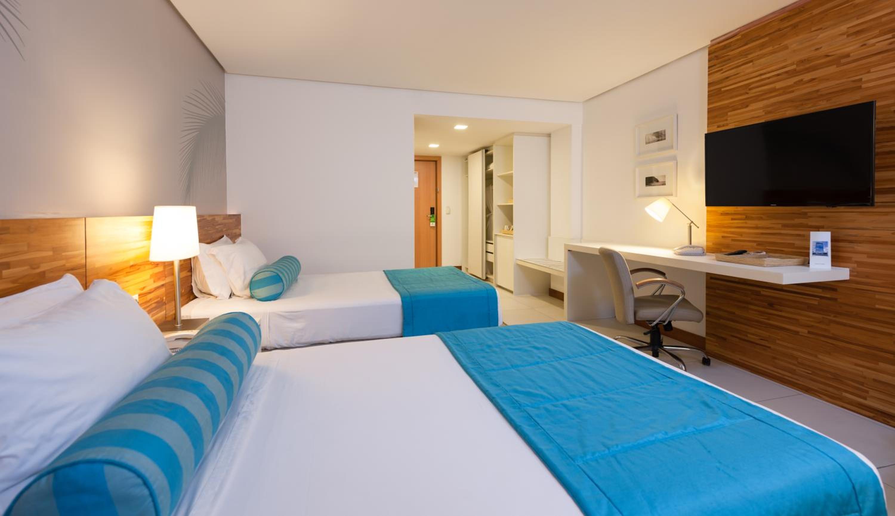 Luxury Double Room thumbnail 6
