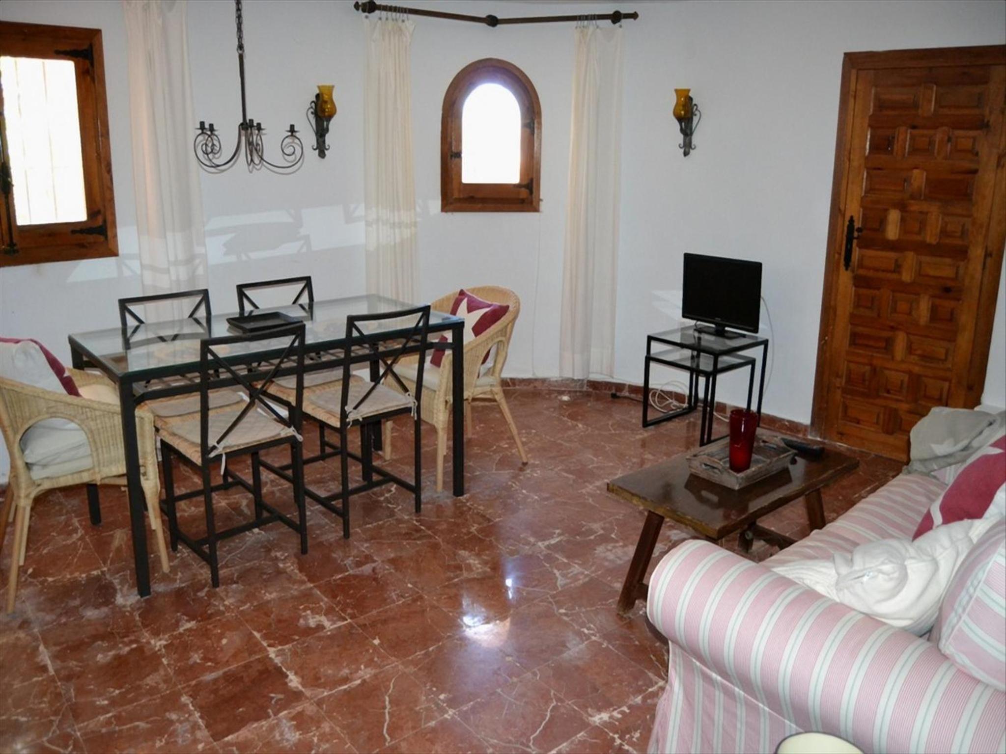 Casa de cuatro habitaciones