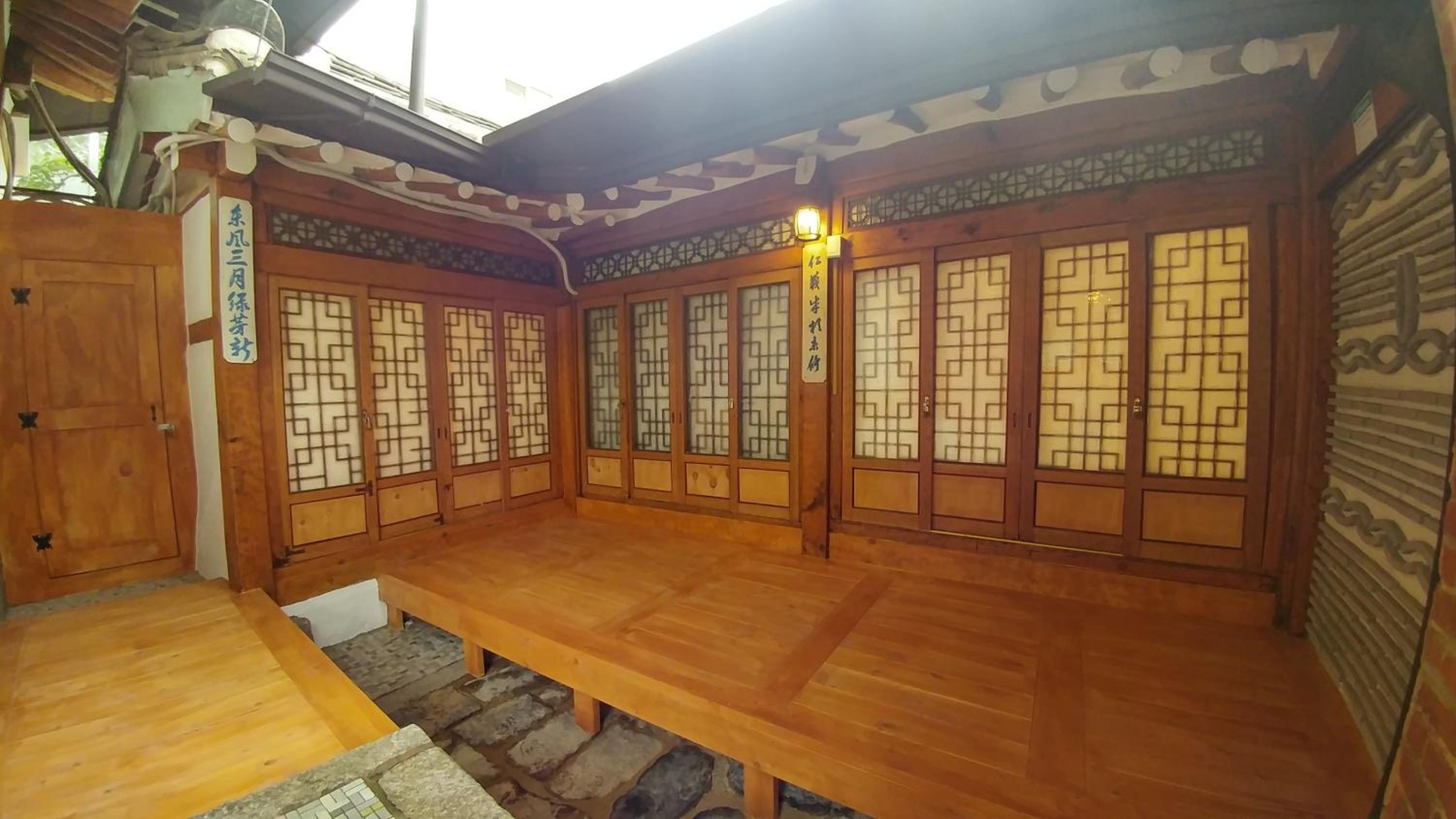 Quadruple Room with Private Bathroom - Photo 7