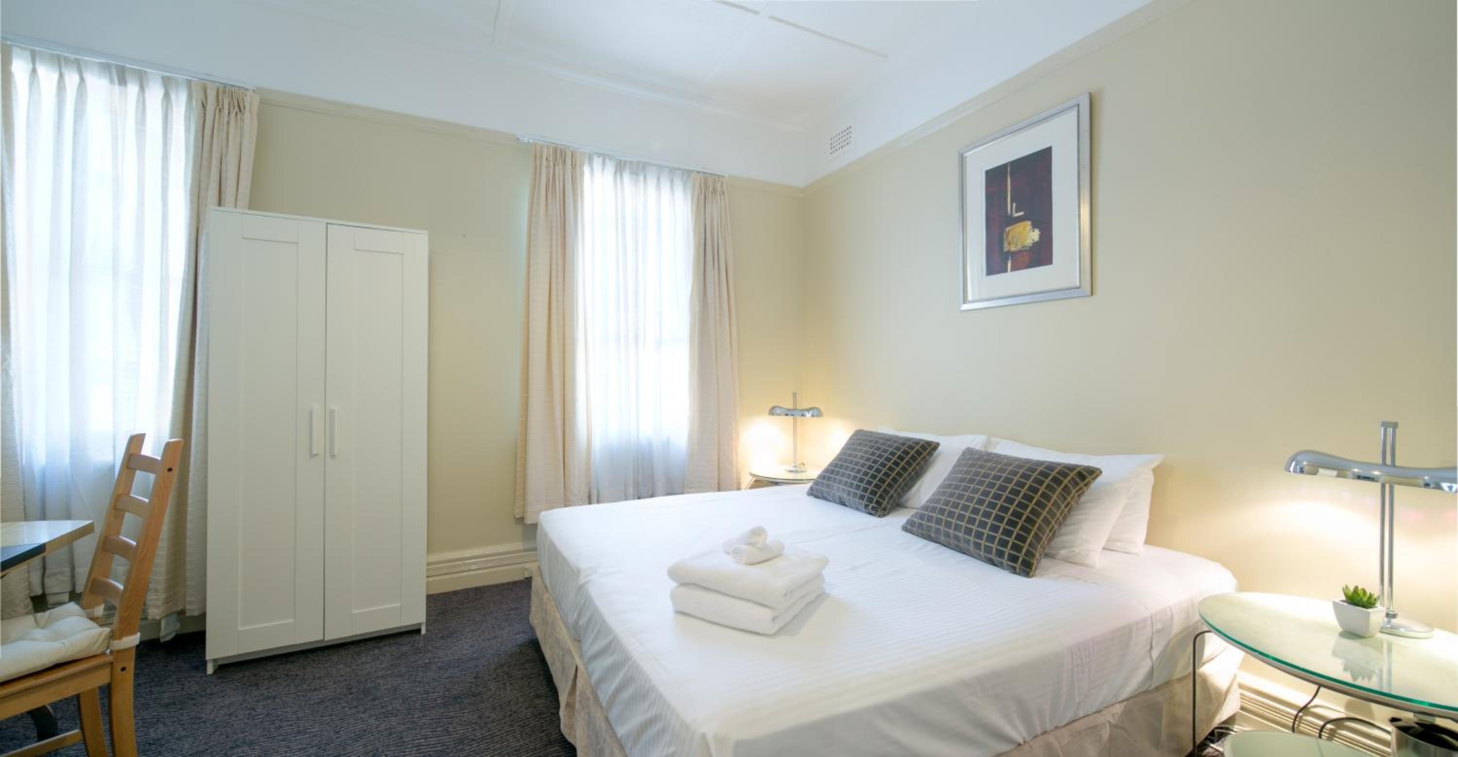 King Room with Private Bathroom thumbnail 6