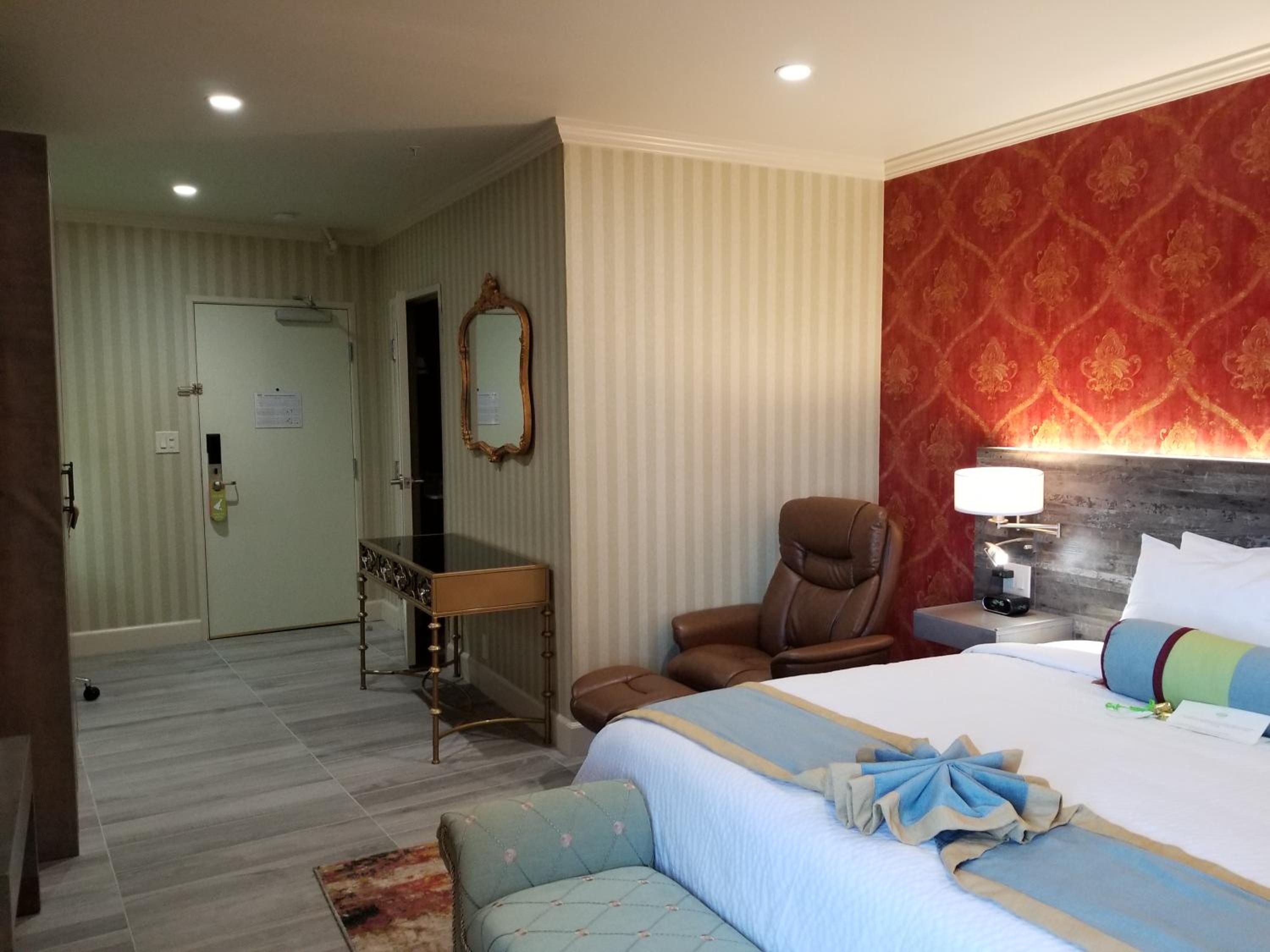 Queen Room photo 3
