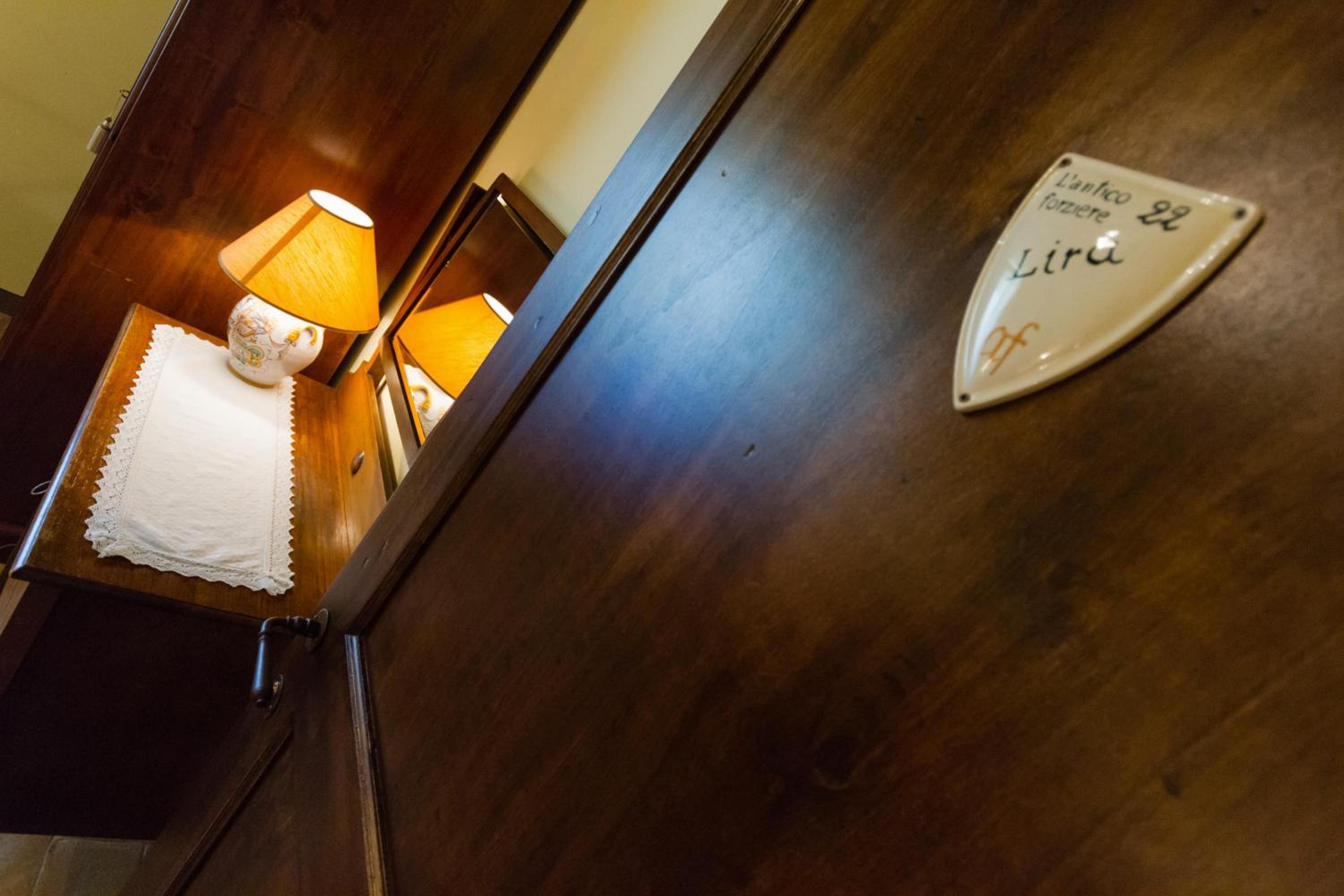 Classic Double Room - Photo 18