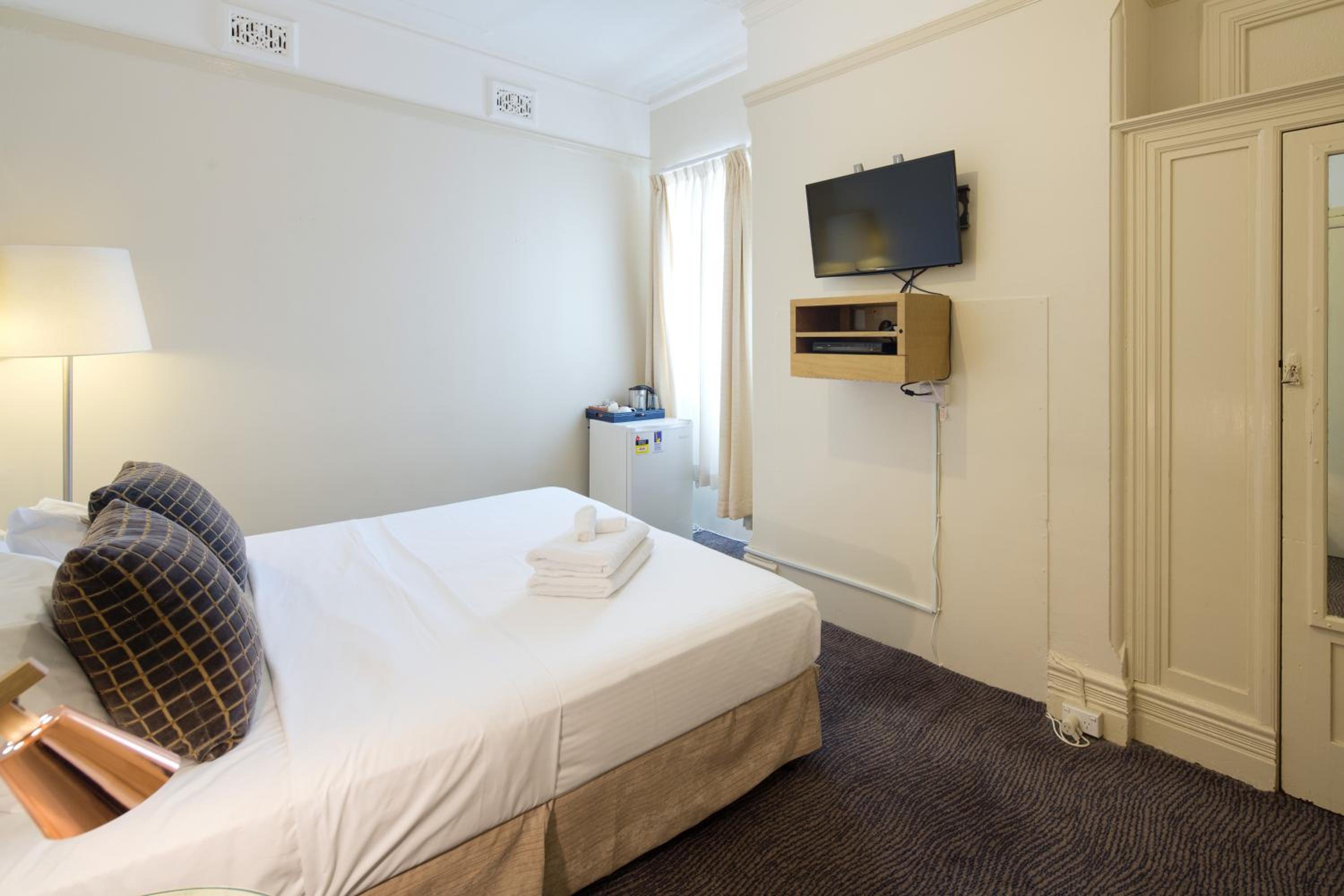 Double Room with Shared Bathroom