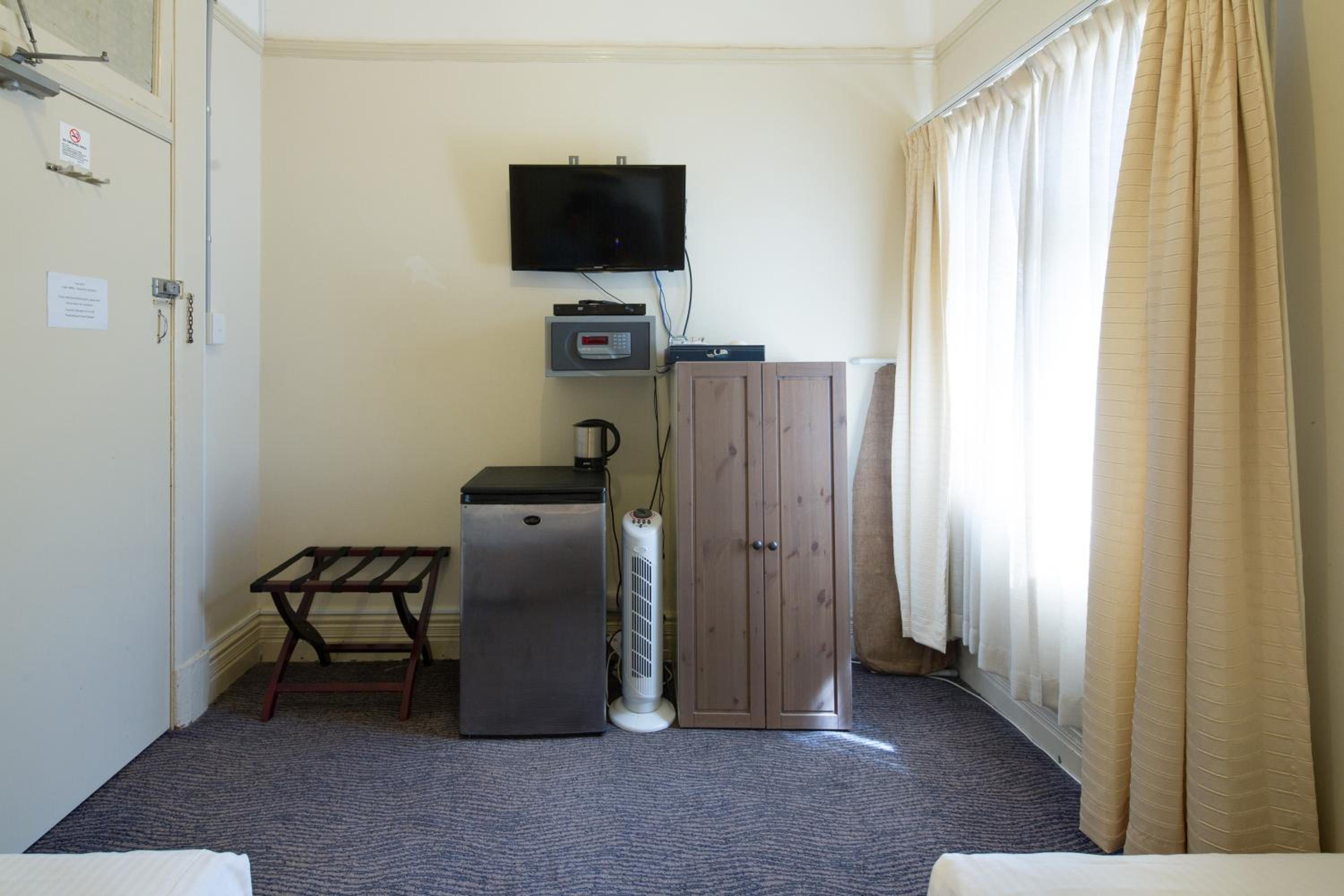 Twin Room with Shared Bathroom