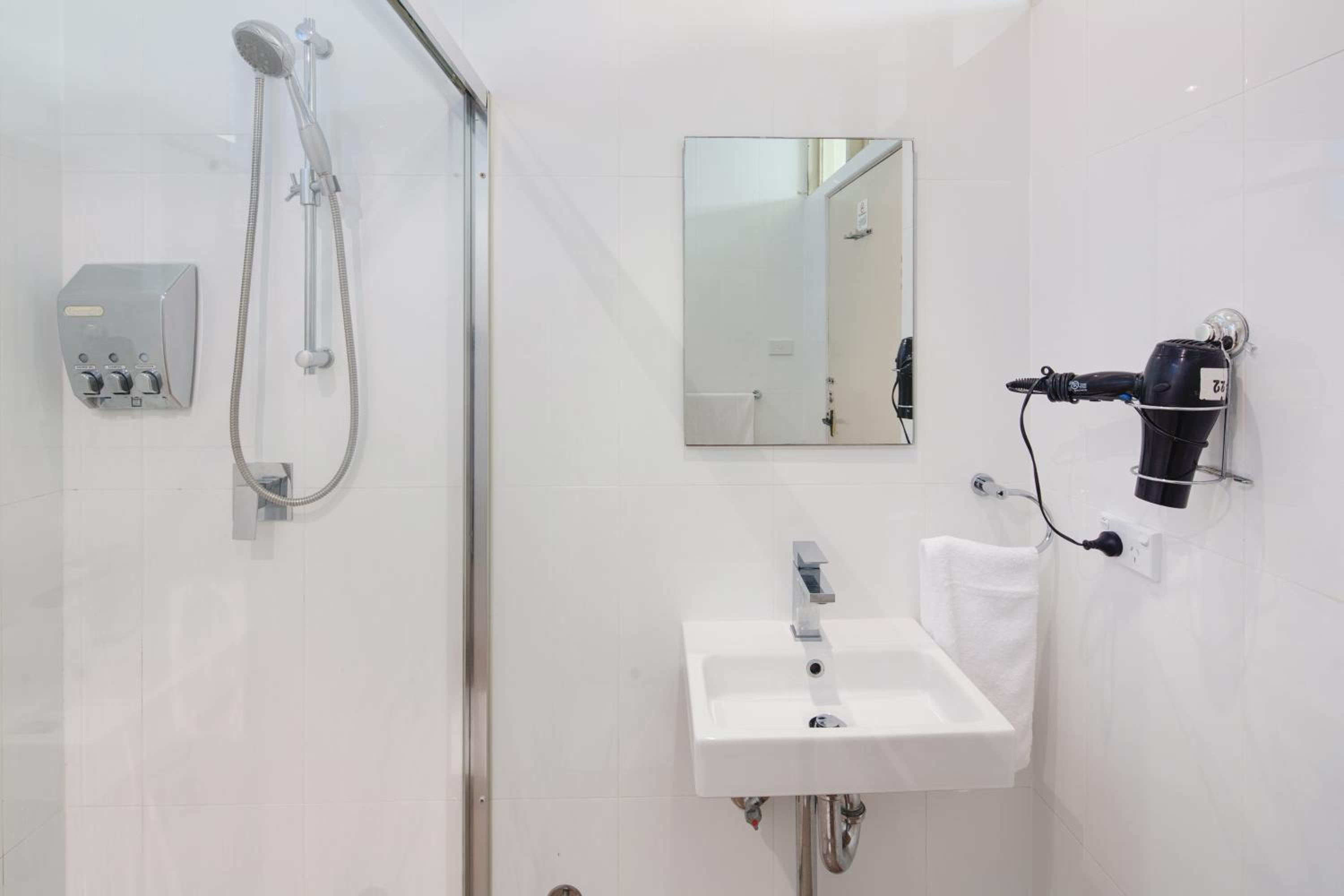 Budget Double Room with Shared Bathroom