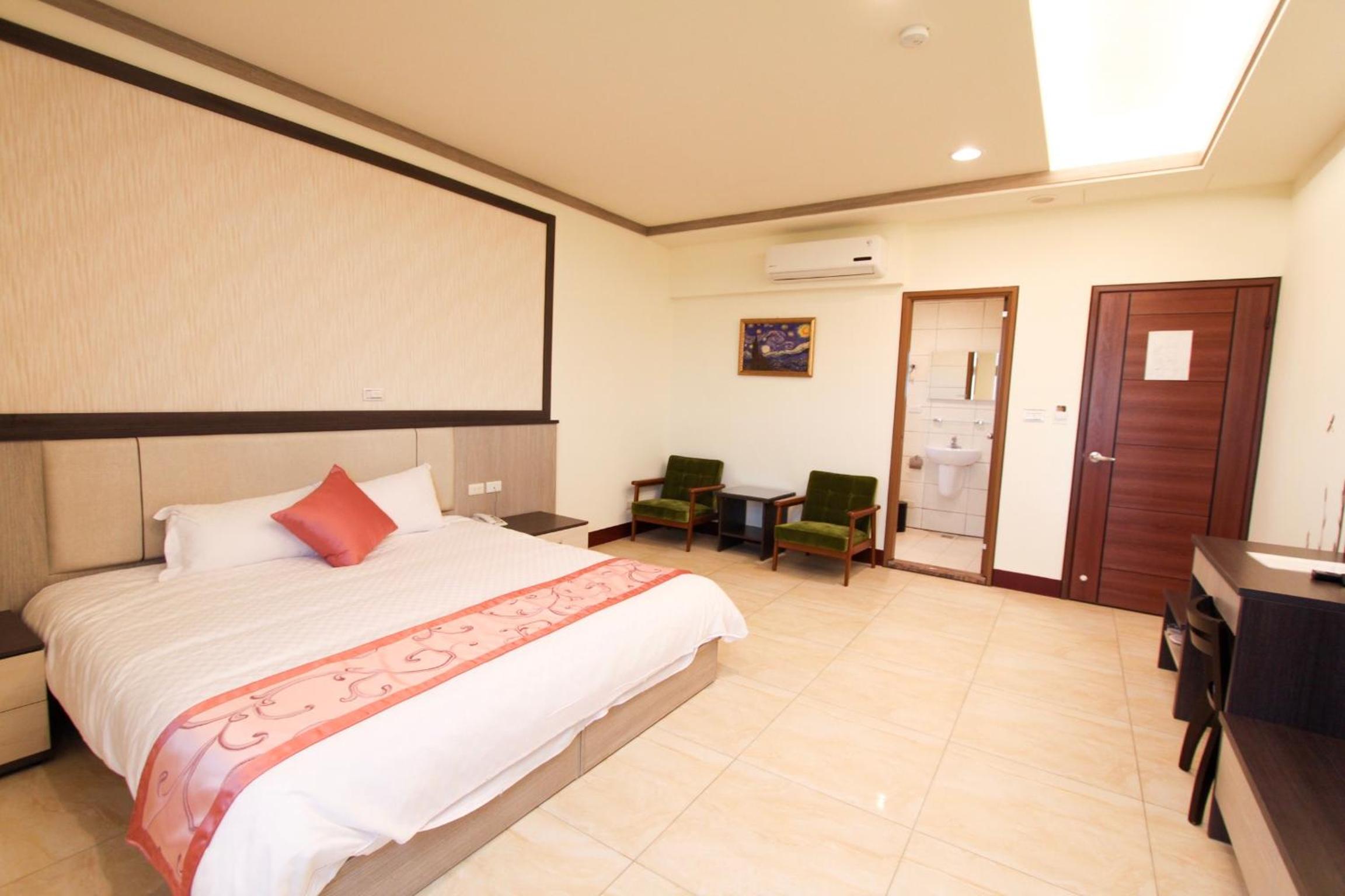 Standard Double Room photo 1