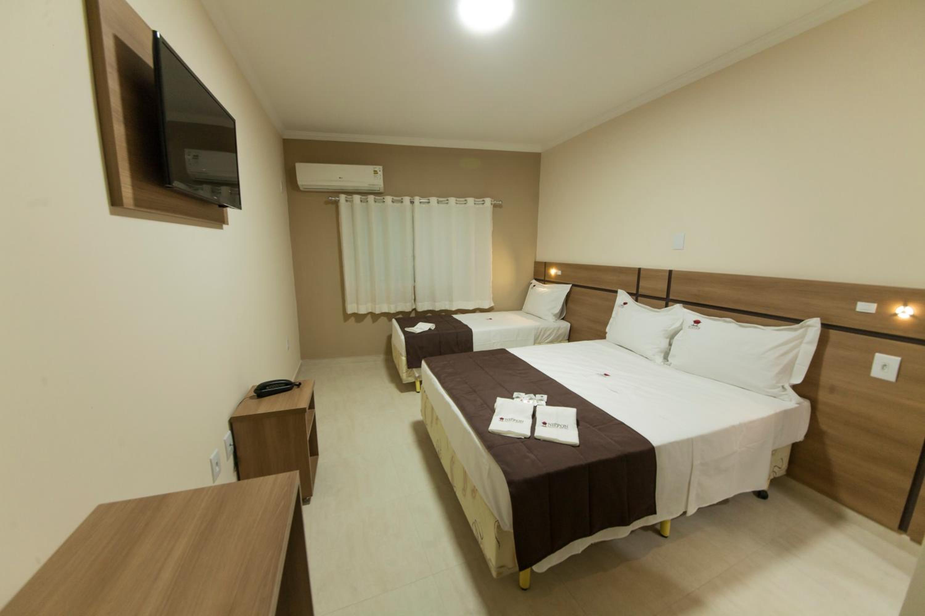 Standard Double Suite