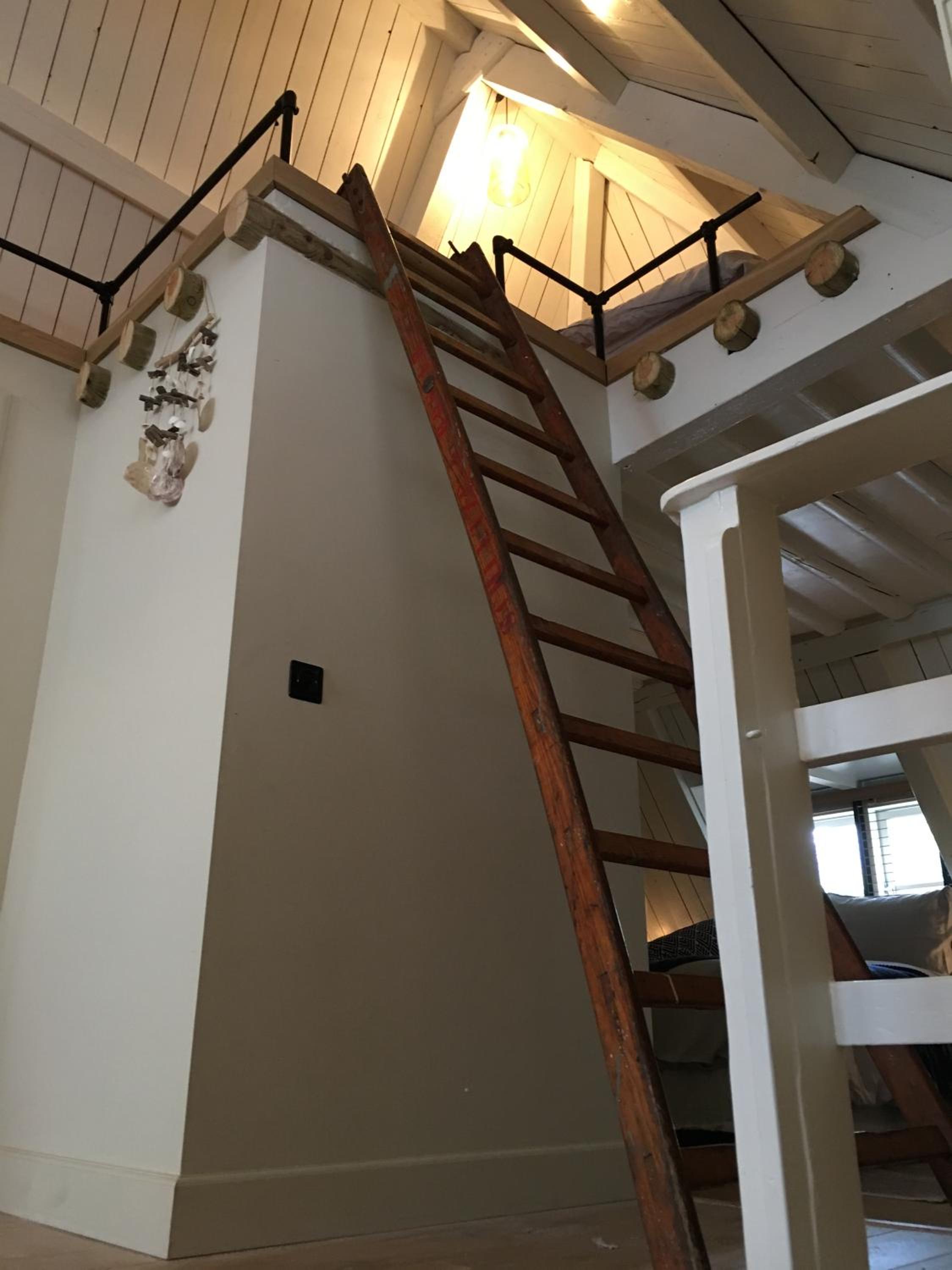 Studio Apartment - Photo 2