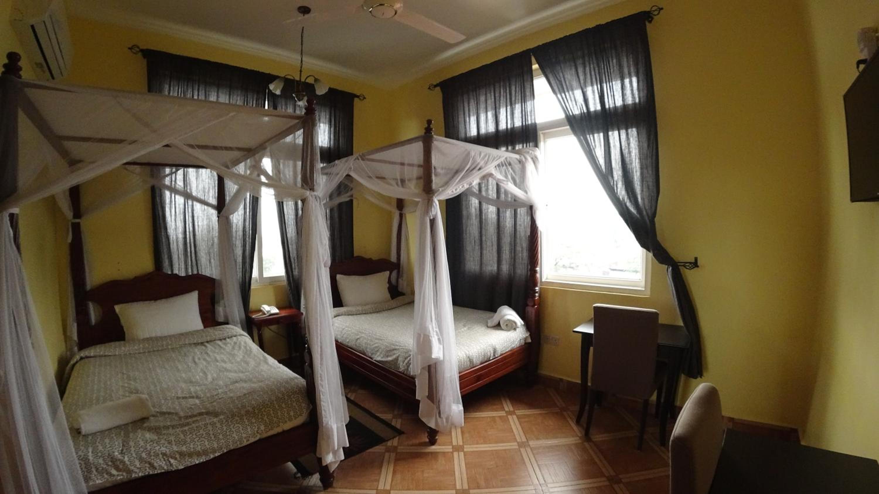 Superior Twin Room with City View