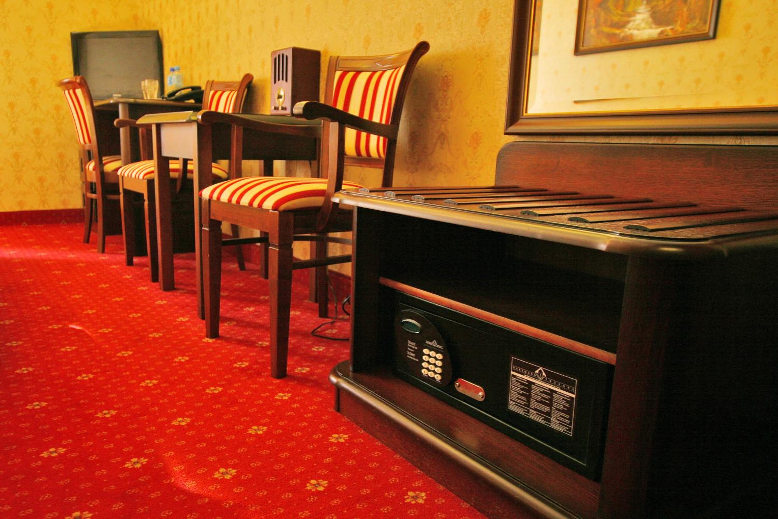 Twin Room - Photo 4