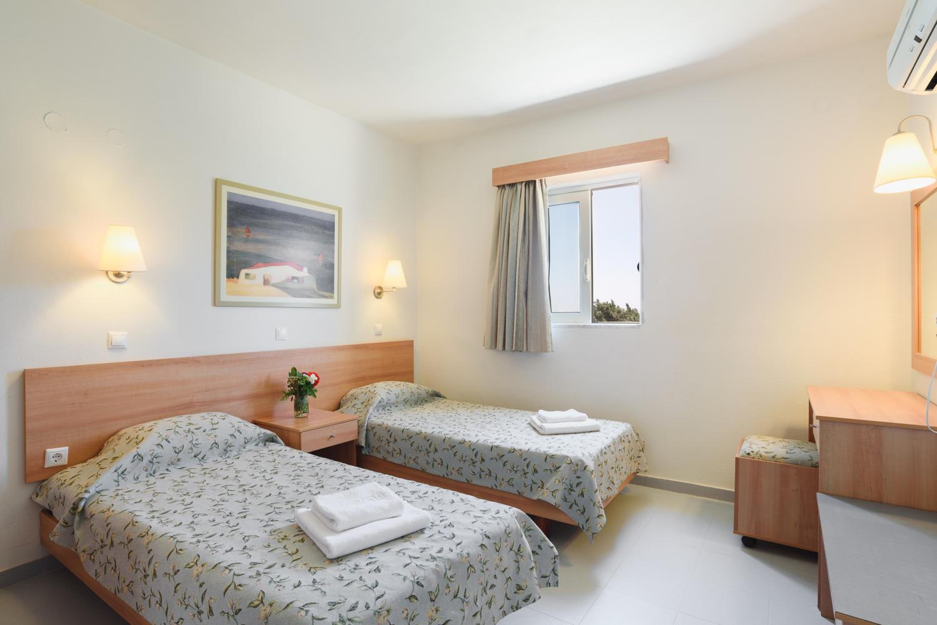 Two-Bedroom Apartment (6 Adults)