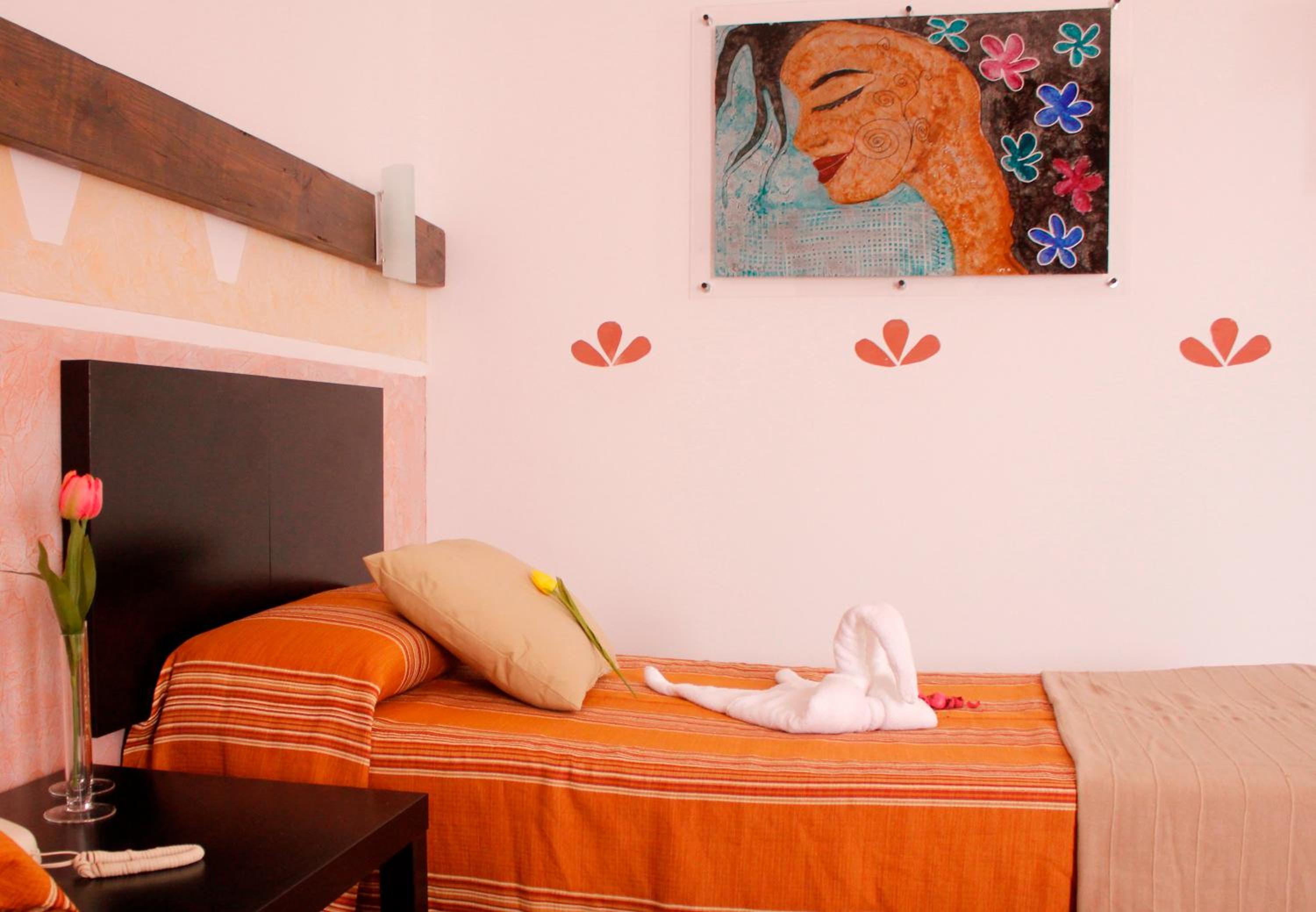 Single Room photo 3