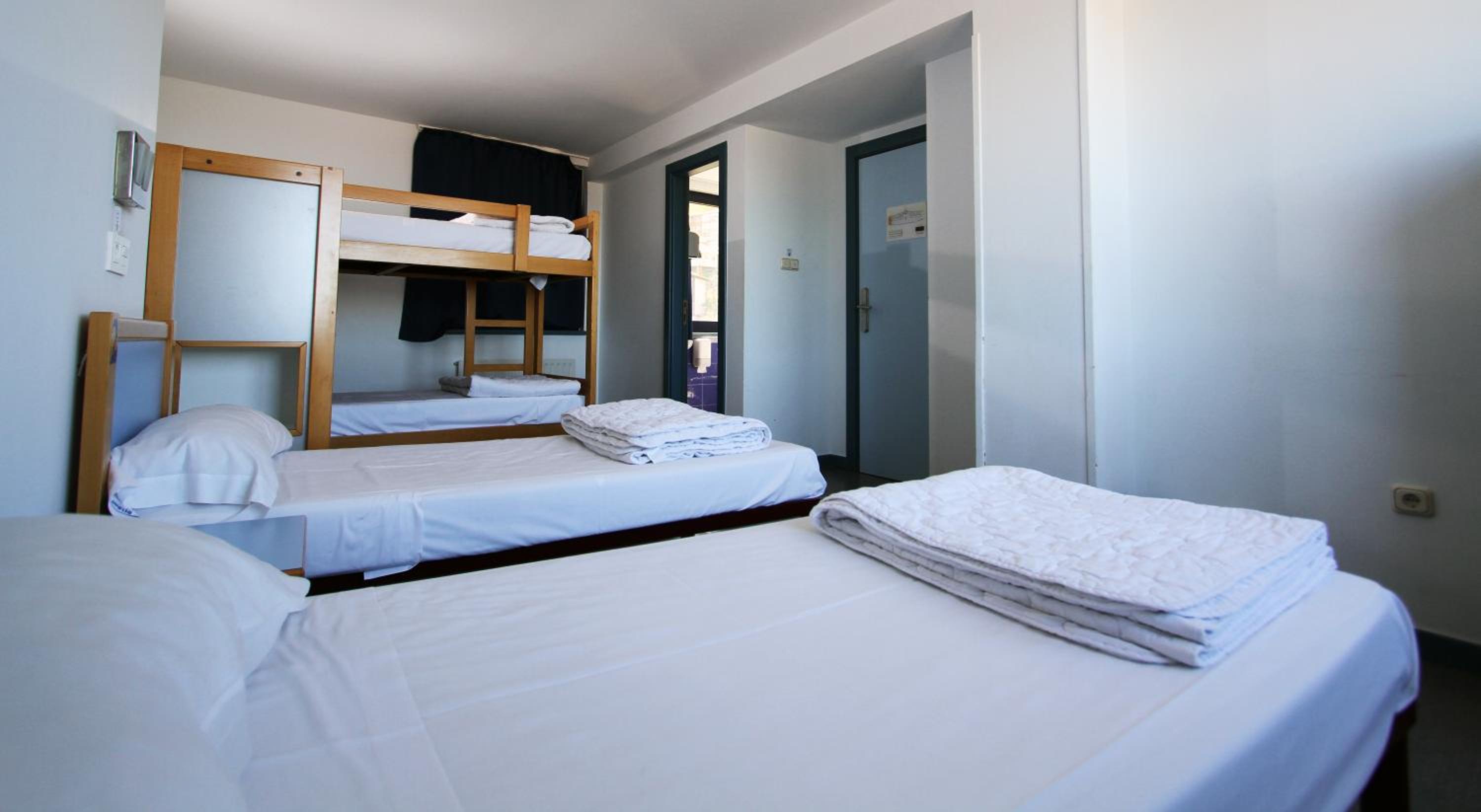 Habitación Cuádruple Privada con Baño