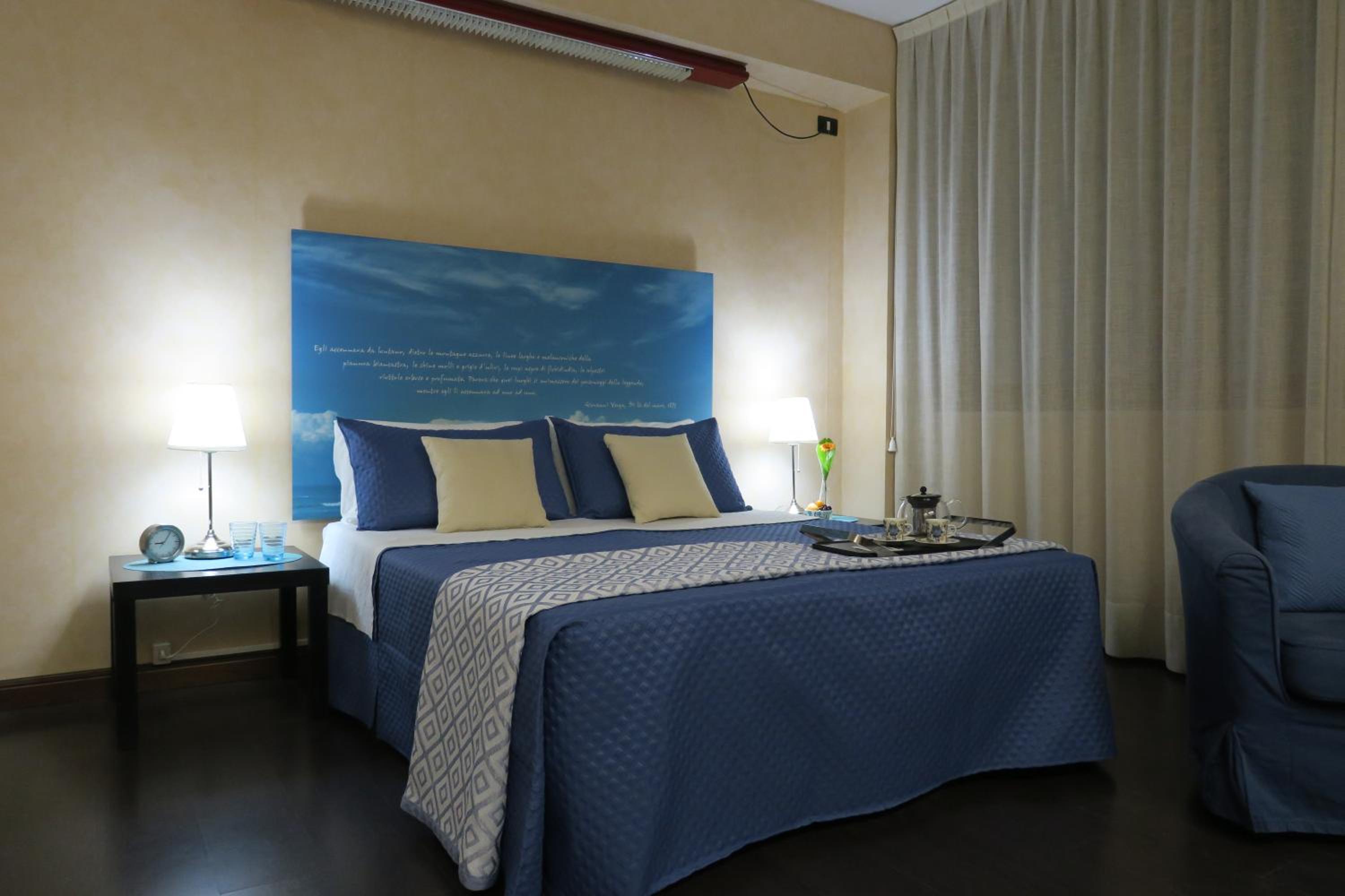 Quadruple Room - Photo 3