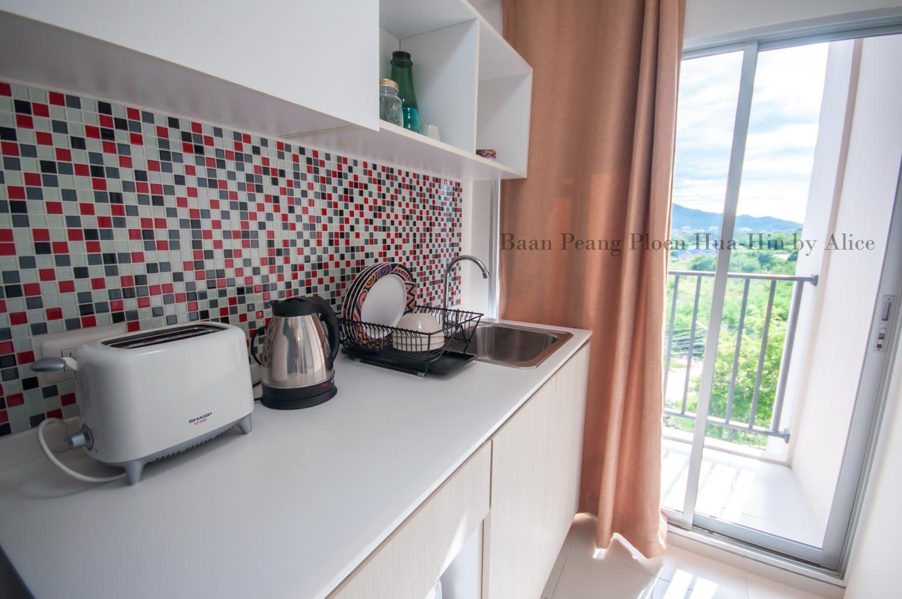 Apartment with Pool View - Photo 32
