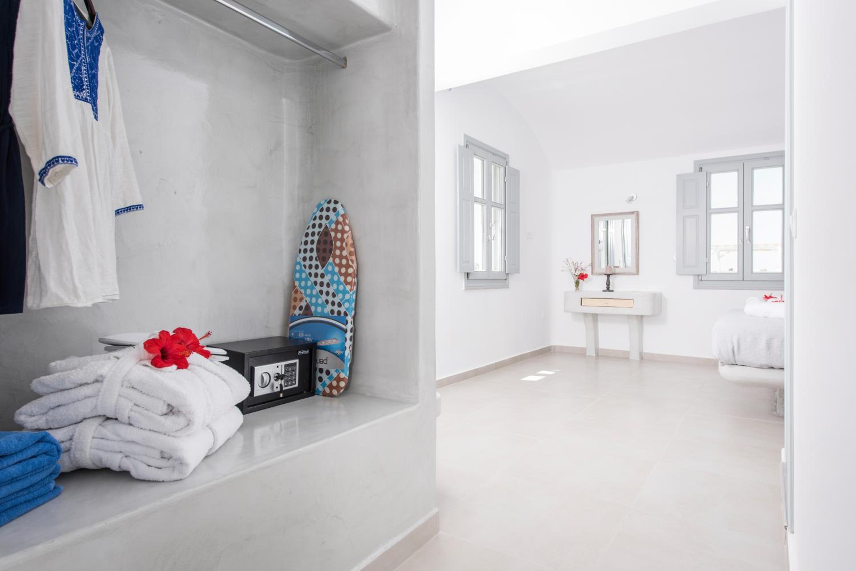 Four-Bedroom Villa with Private Pool - Anafi - Photo 18