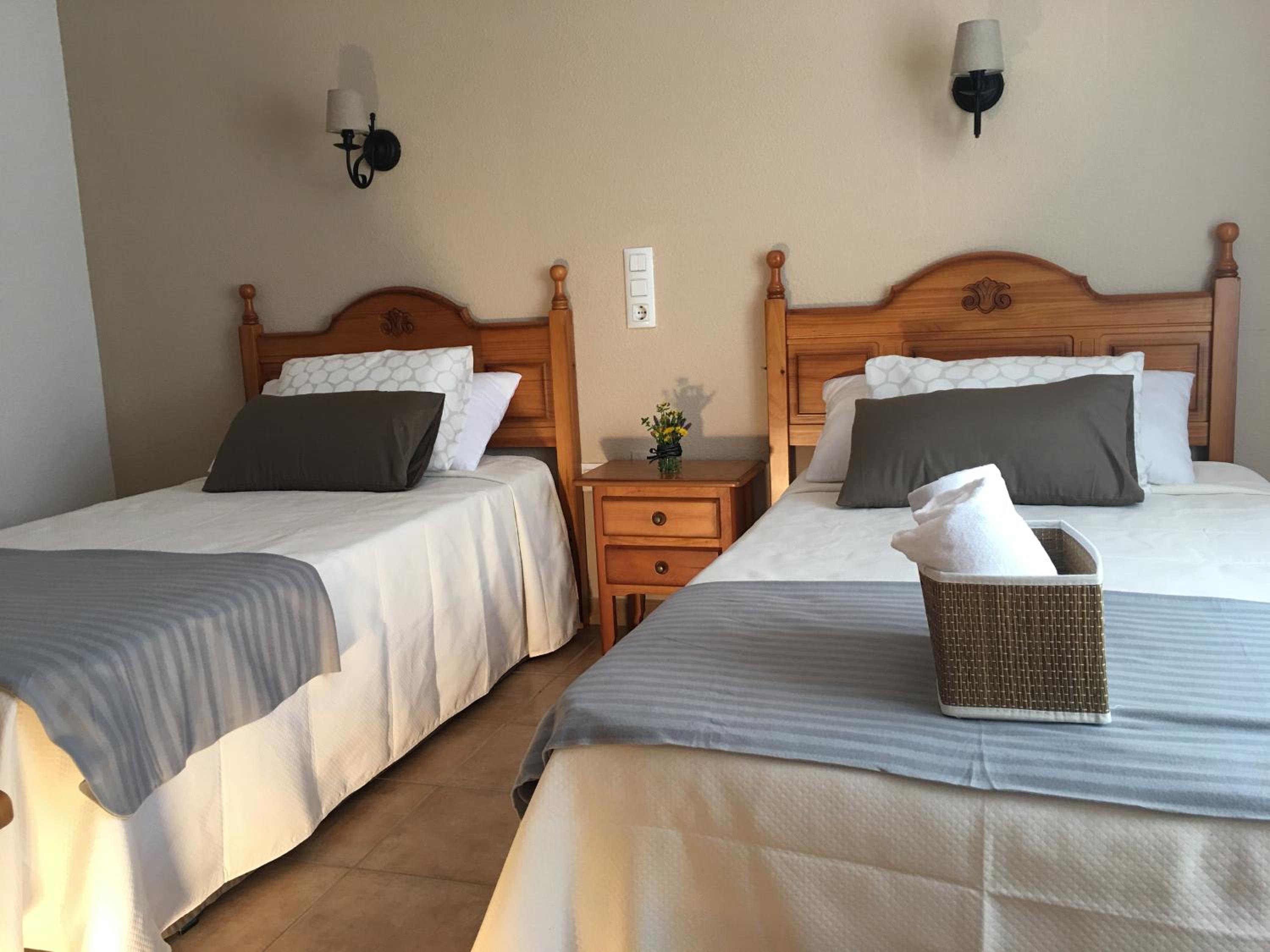 Standard Twin Room photo 2