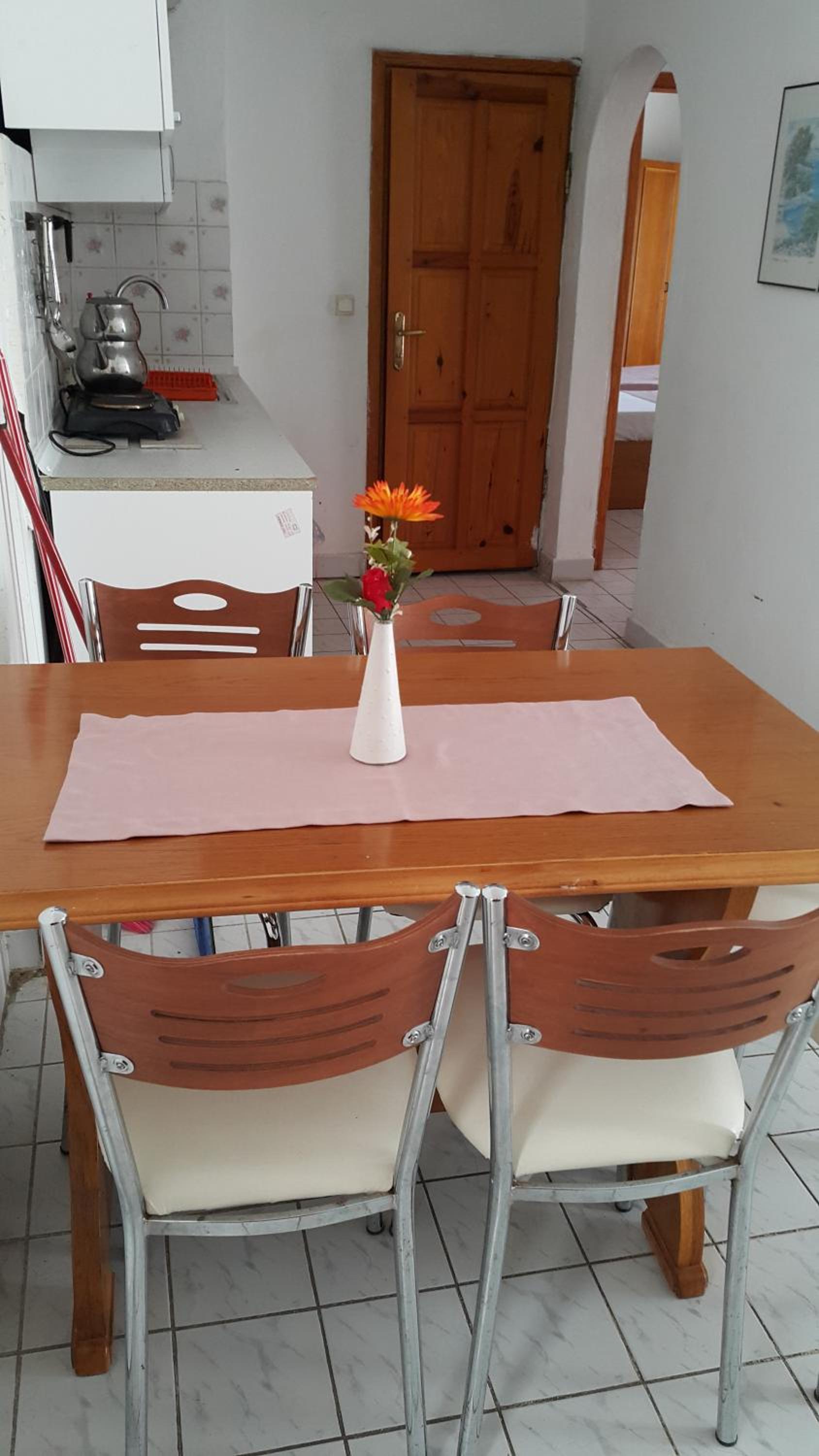 Two-Bedroom Apartment (4-6 Adults) photo 2