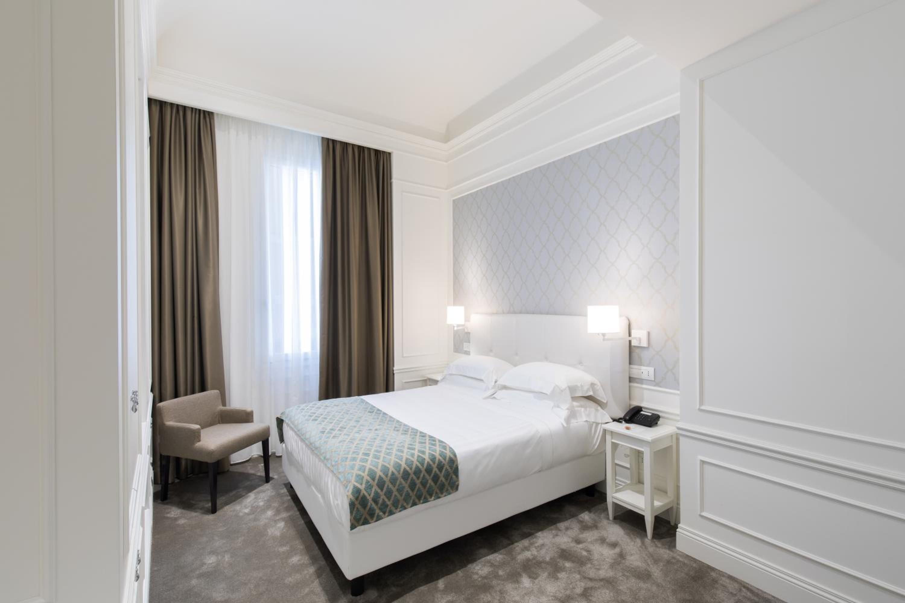Executive Double or Twin Room with Sea View photo 3