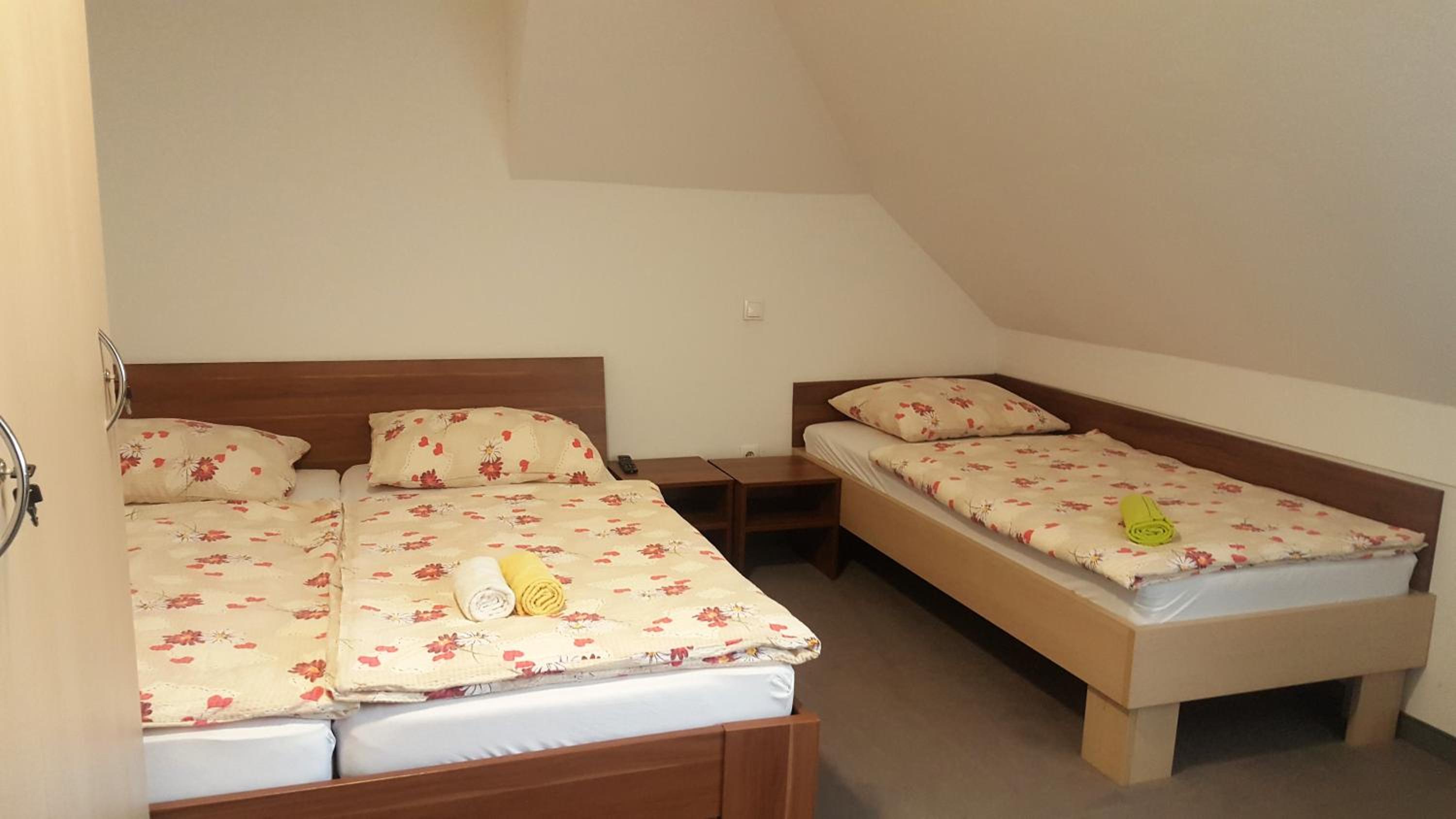 Triple Room - Photo 6