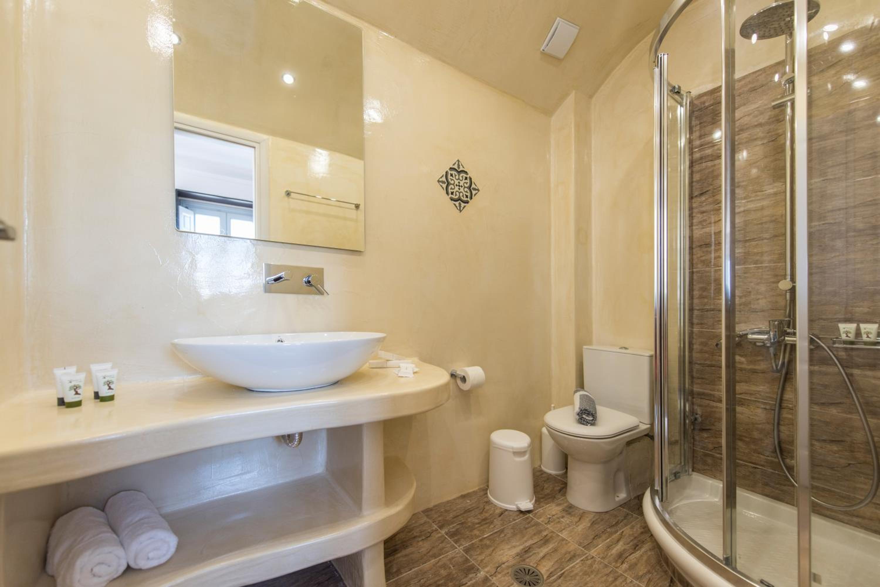 Two-Bedroom Villa with Private Pool - Thirasia - Photo 21