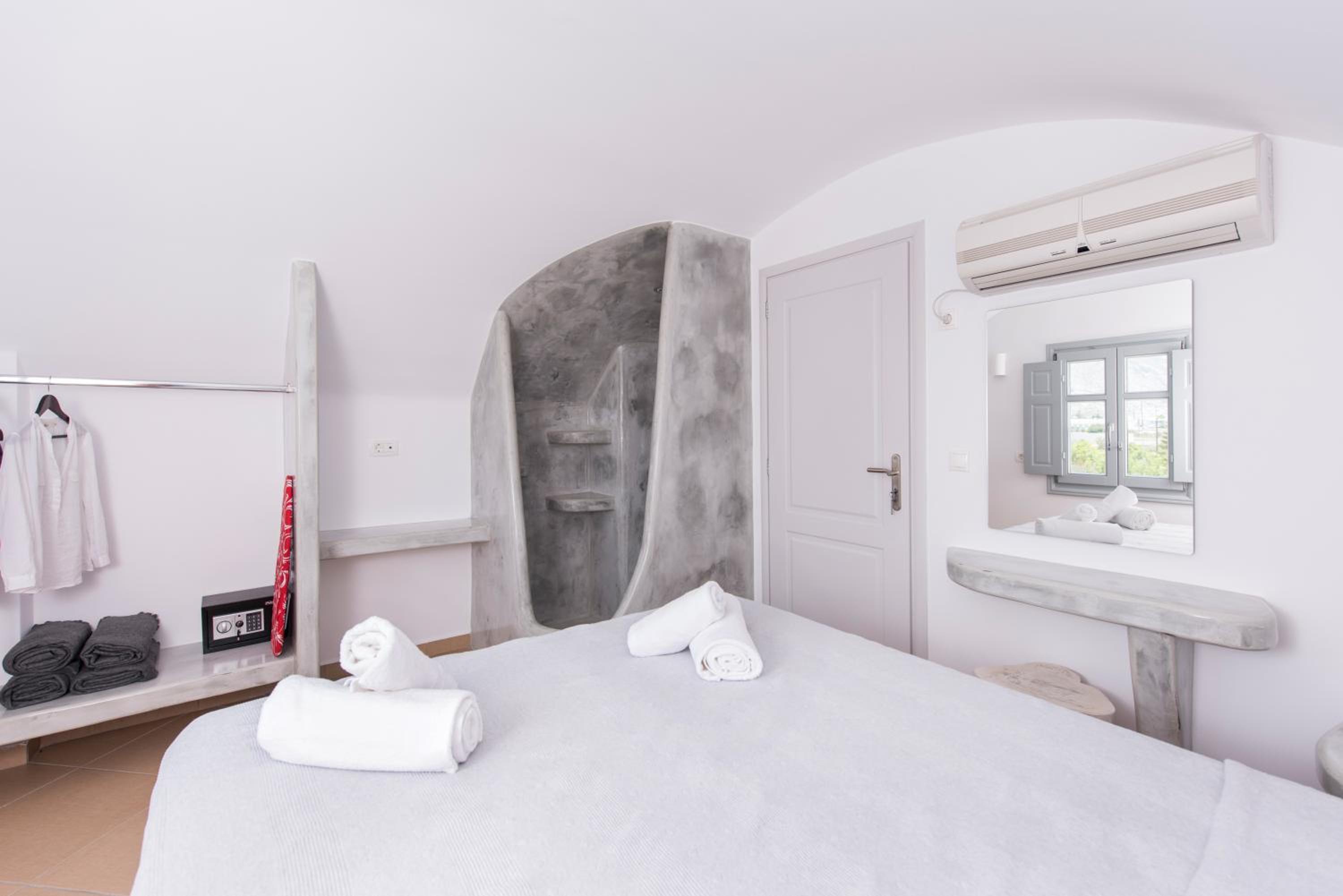 Two-Bedroom Villa with Private Pool - Thirasia - Photo 13