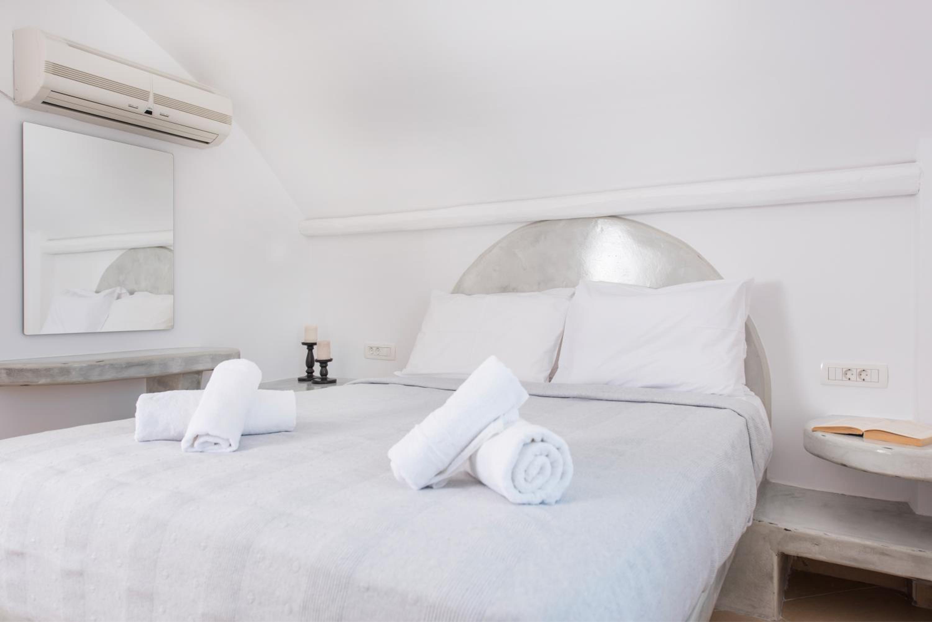 Two-Bedroom Villa with Private Pool - Thirasia - Photo 8
