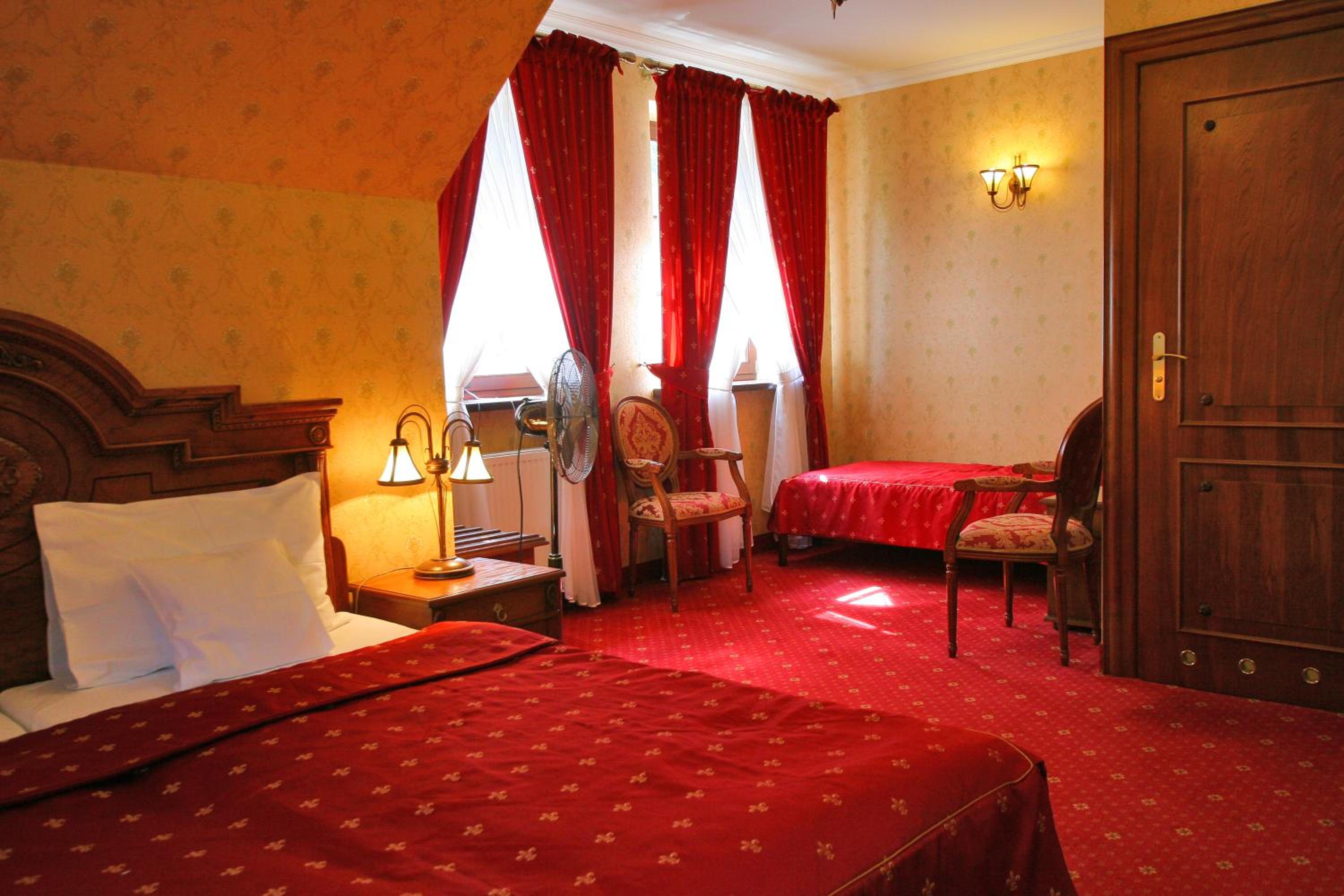 Triple Room - Photo 8