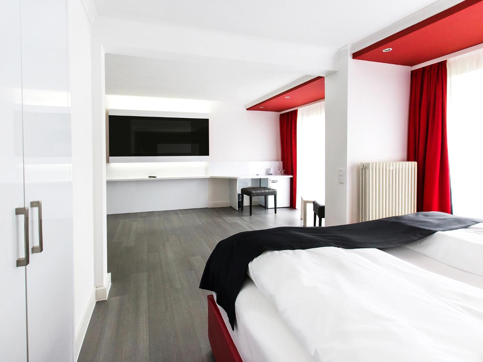 Suite - Photo 4