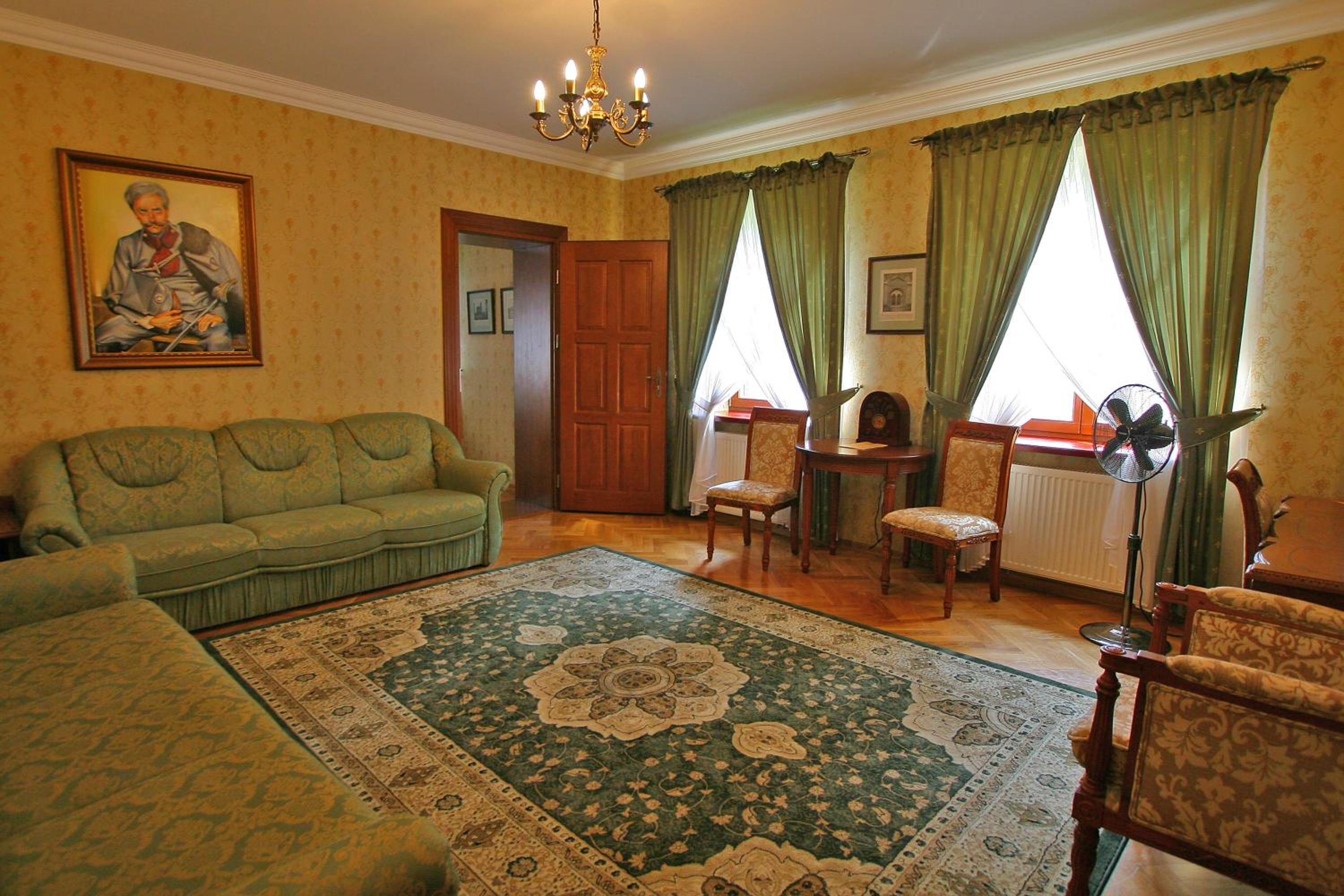 Apartment (4 Adults) photo 2