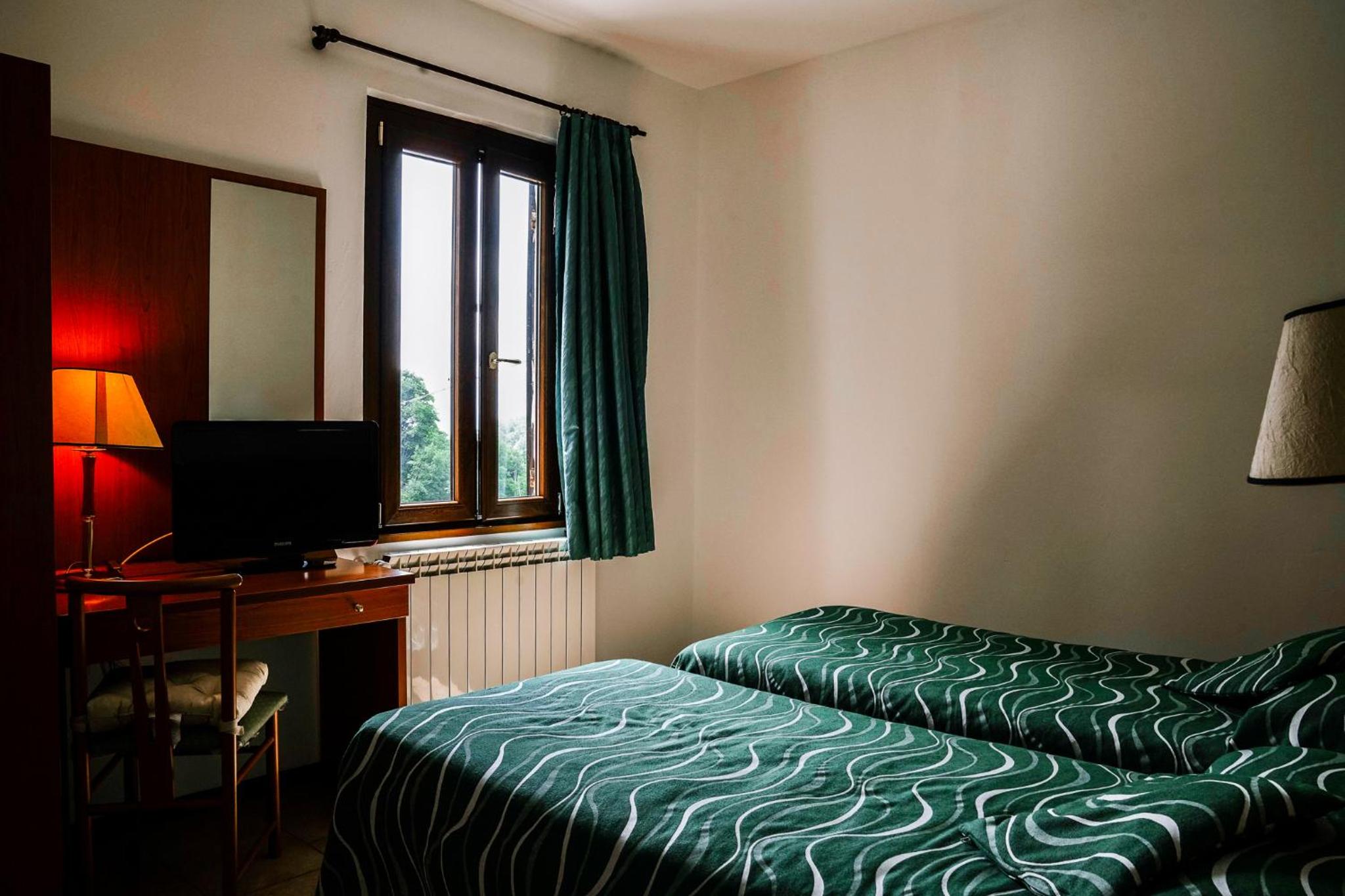 Economy Double or Twin Room photo 2