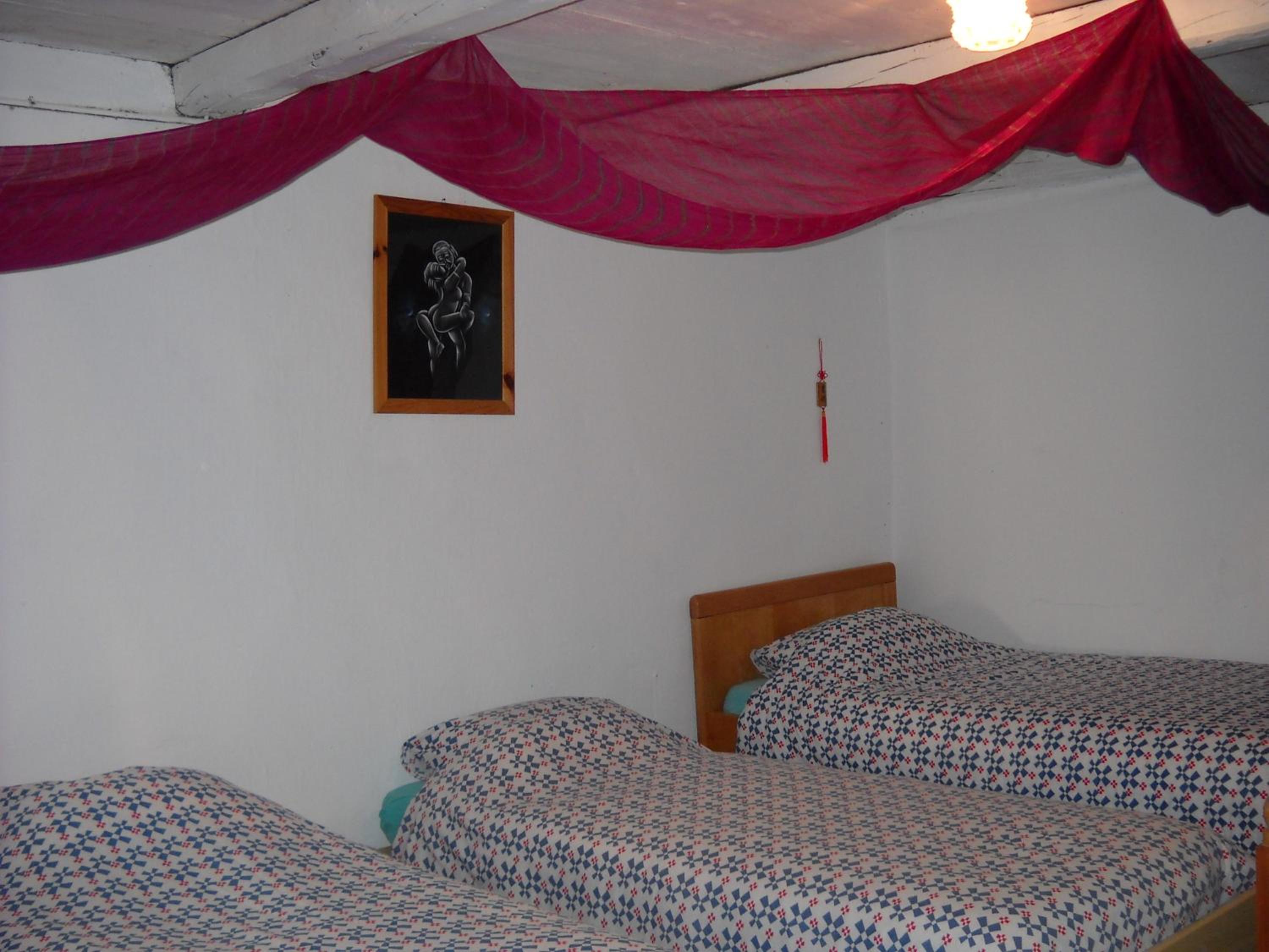 Bed in 4-Bed Mixed Dormitory Room photo 2