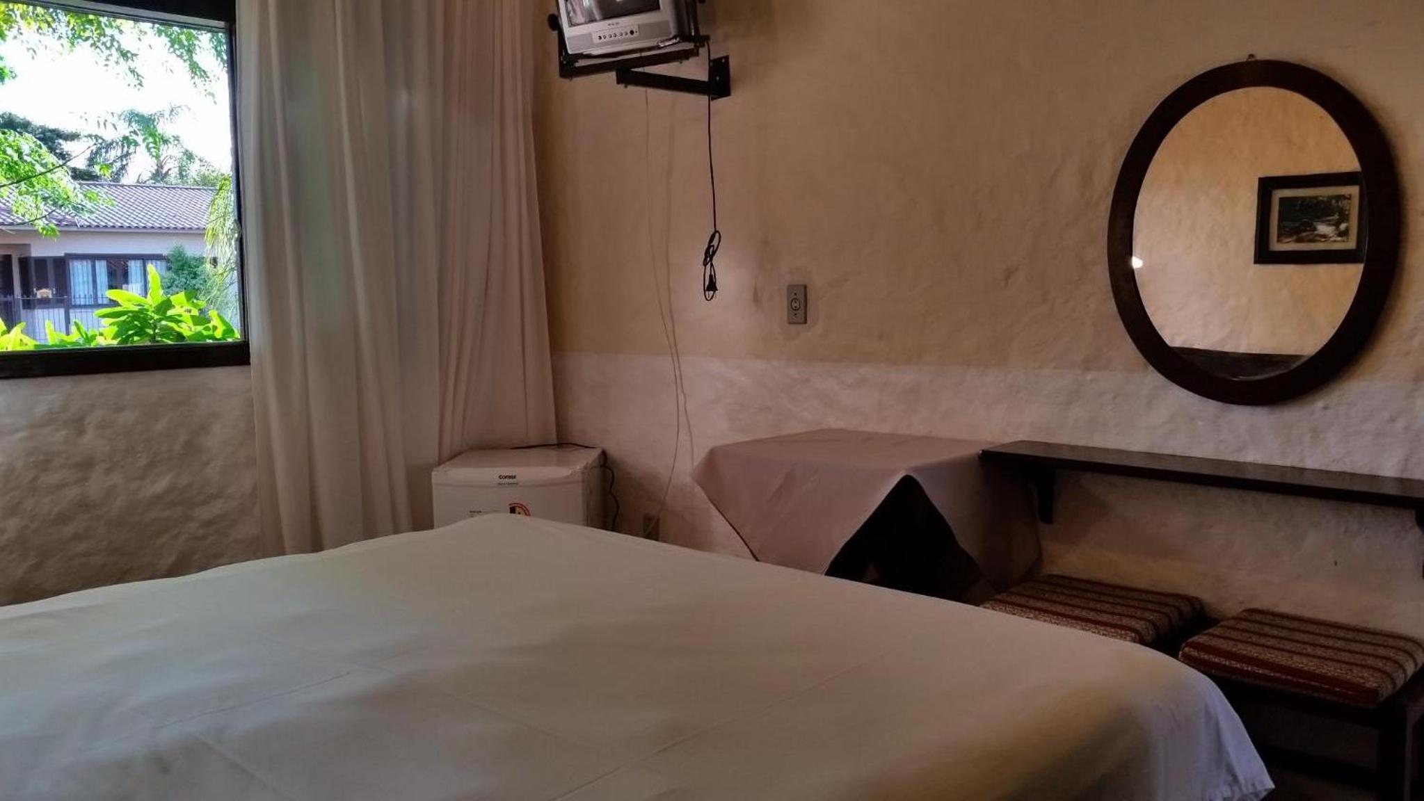 Standard Double or Twin Room - Photo 2