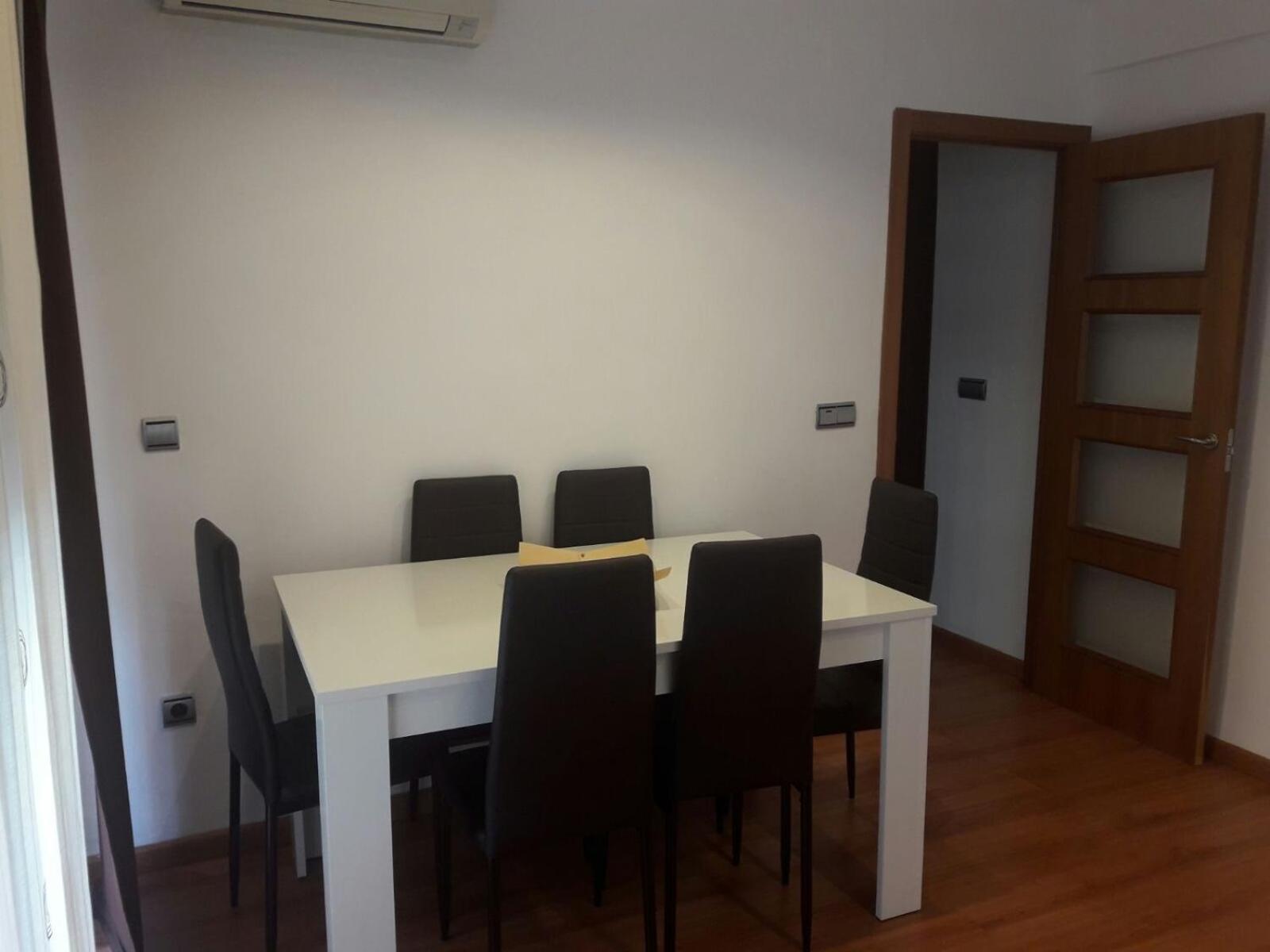 Three-Bedroom Apartment - Photo 21