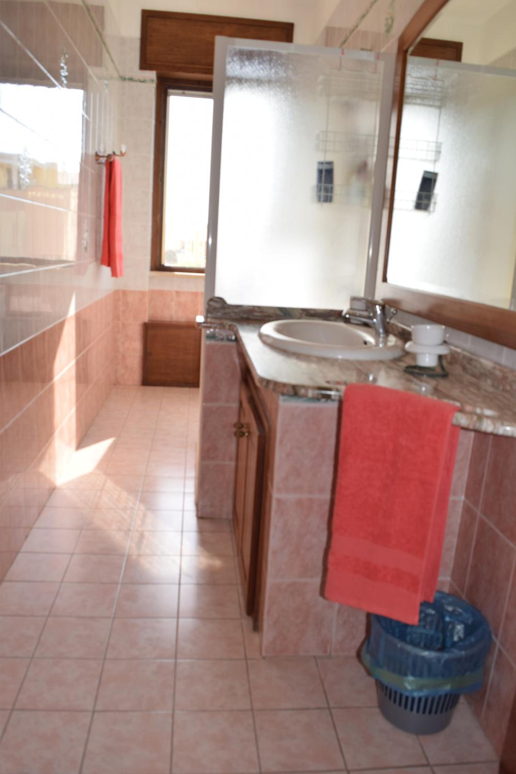 Double Room - Photo 7