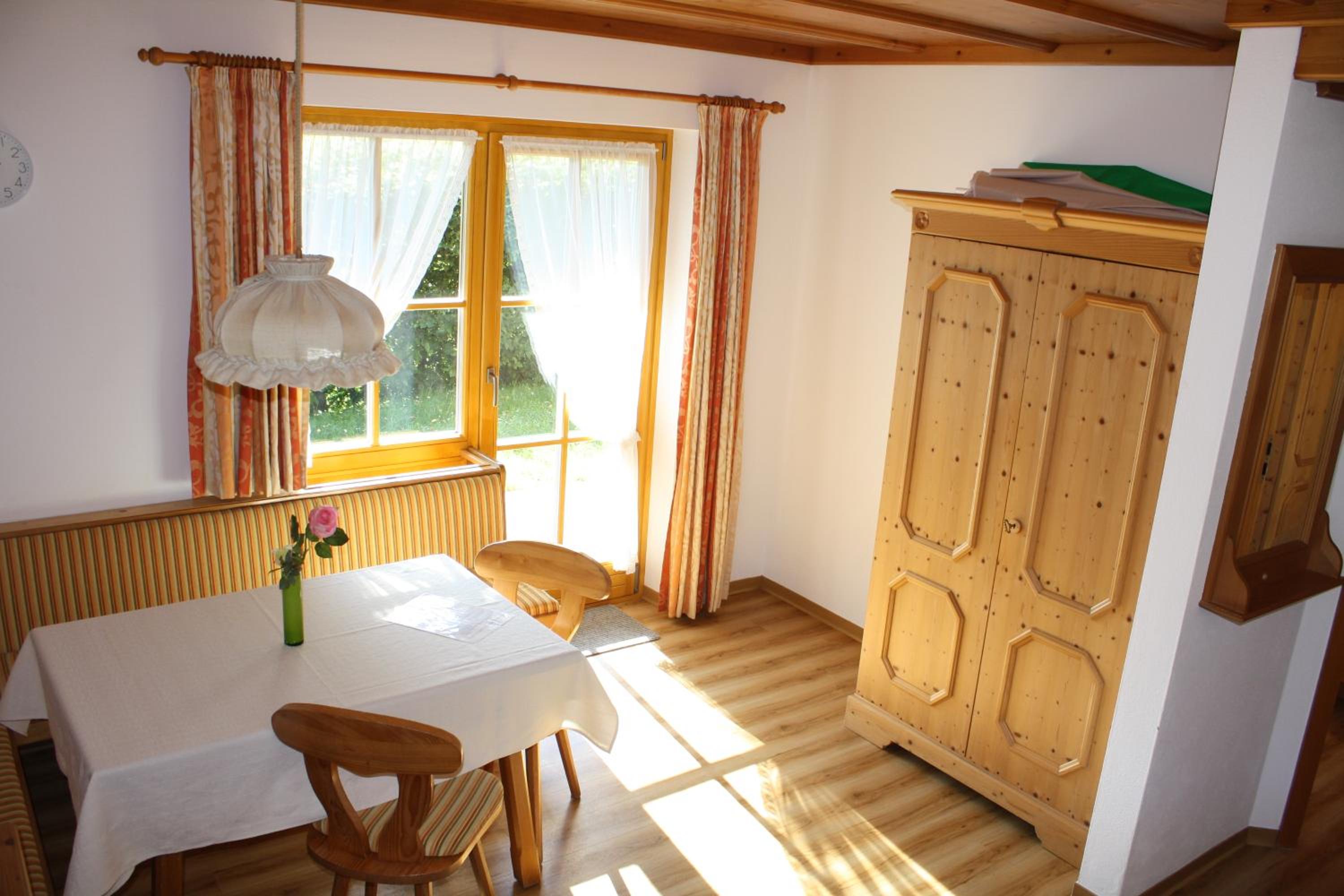 2-Room Apartment No. 2 photo 2