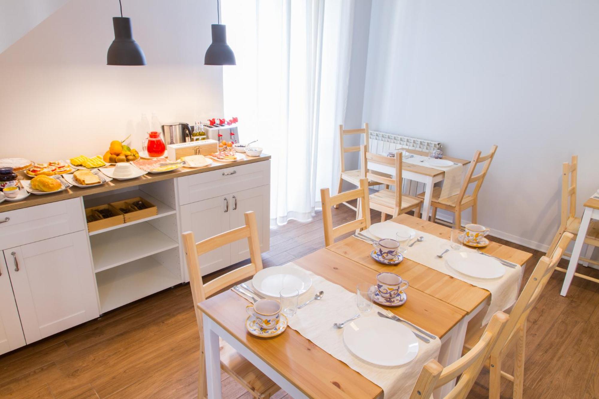 Double Room - Photo 11