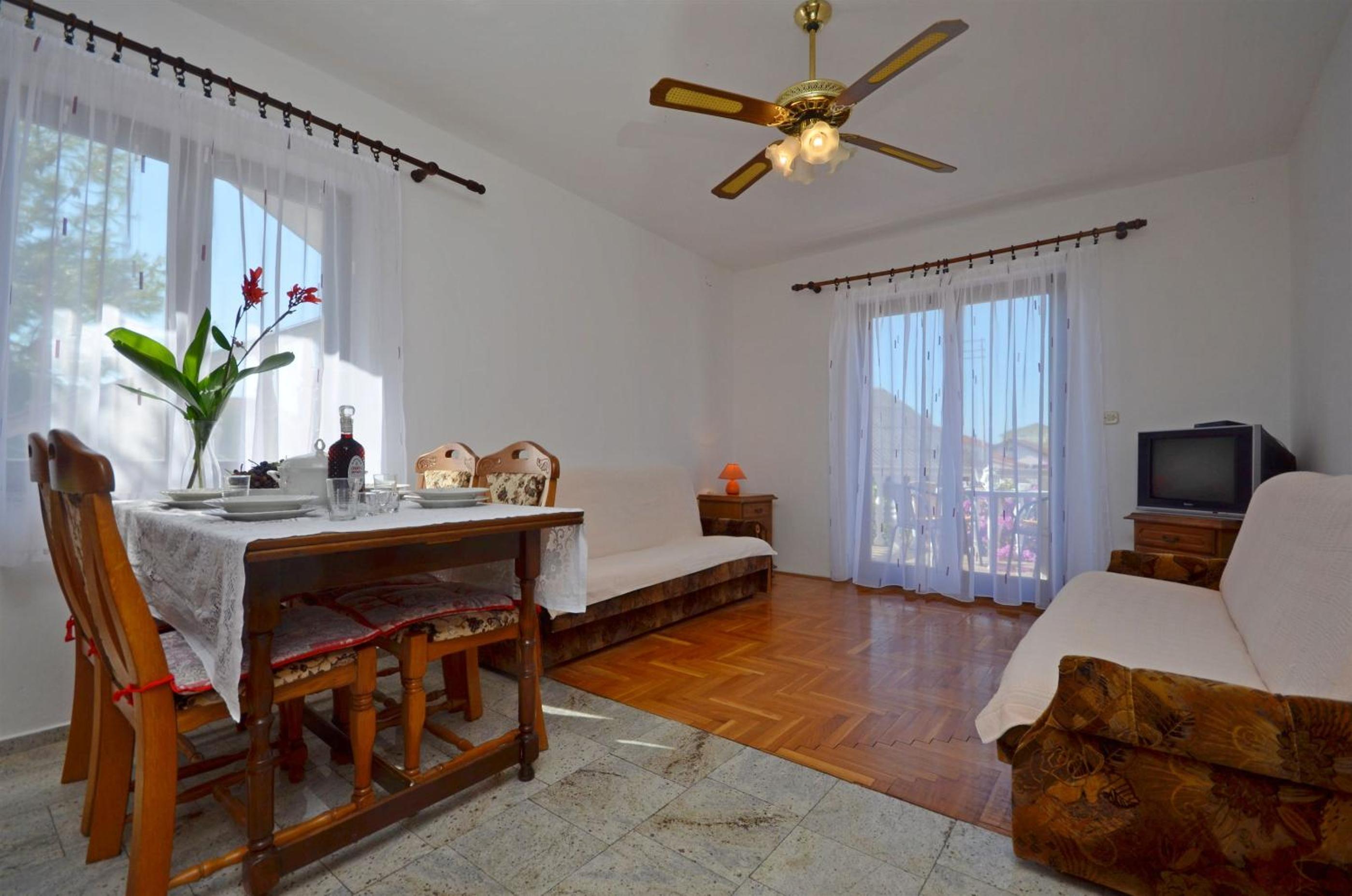 One-Bedroom Apartment with Terrace