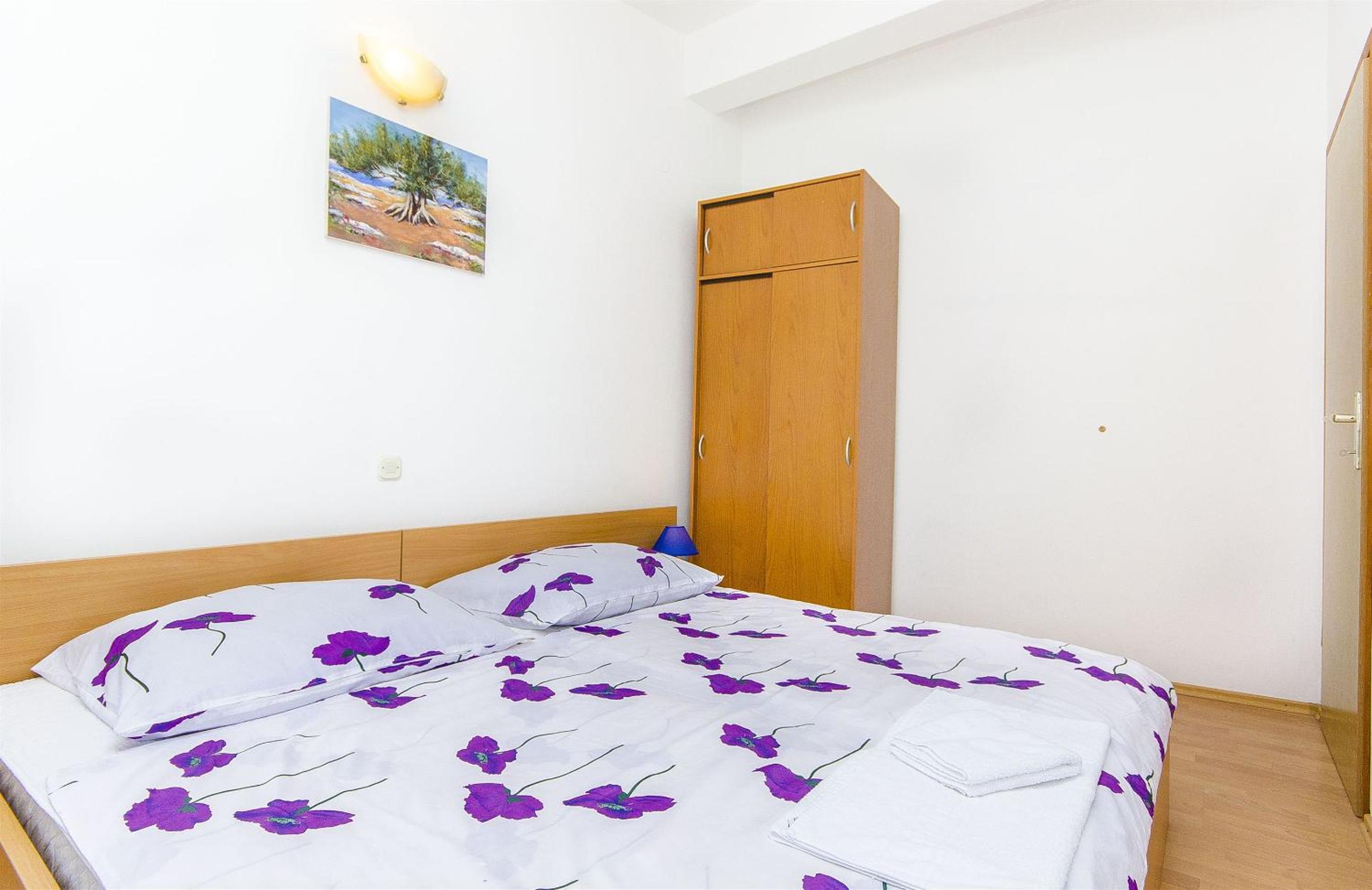 One-Bedroom Apartment with Balcony photo 1