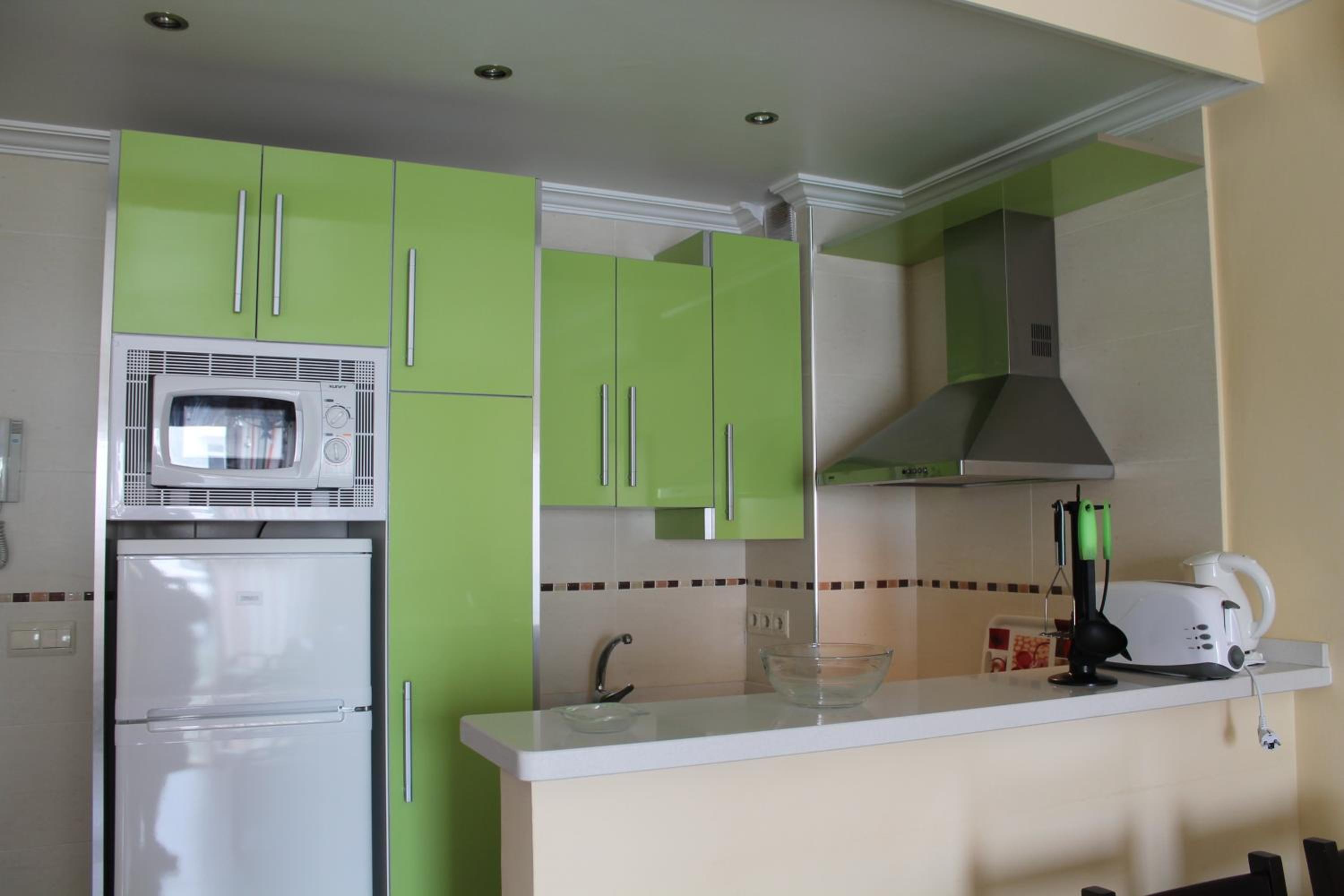 One-Bedroom Apartment - Photo 2
